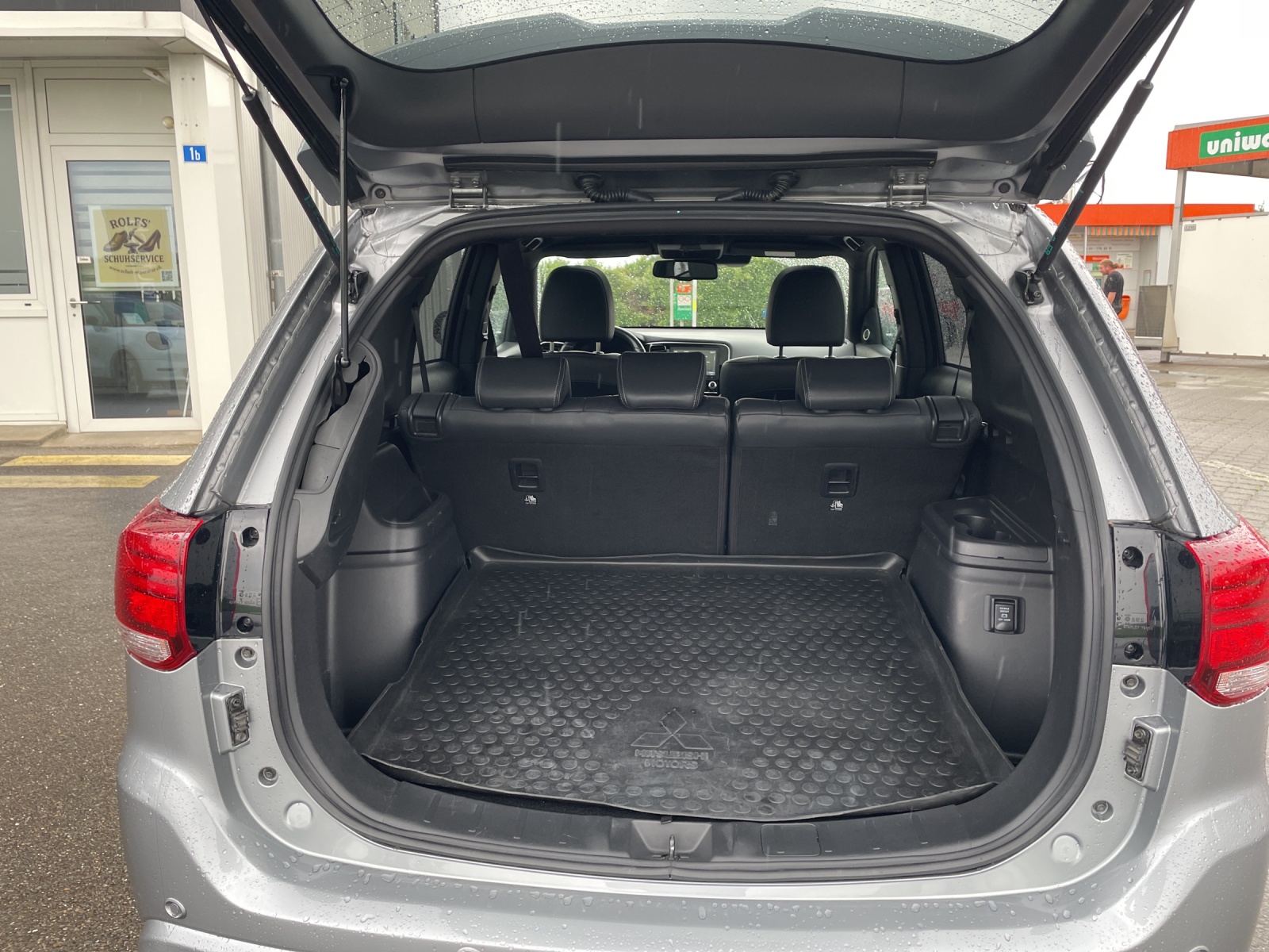MITSUBISHI Outlander 2.4 PHEV Diamond-image-9