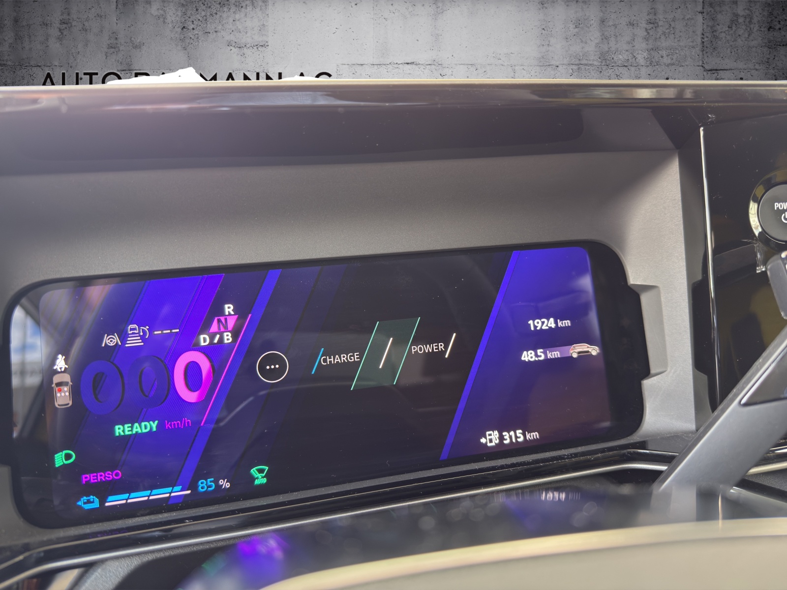 RENAULT R5 E-Tech Comfort Range 52 kWh Iconic Five-image-8