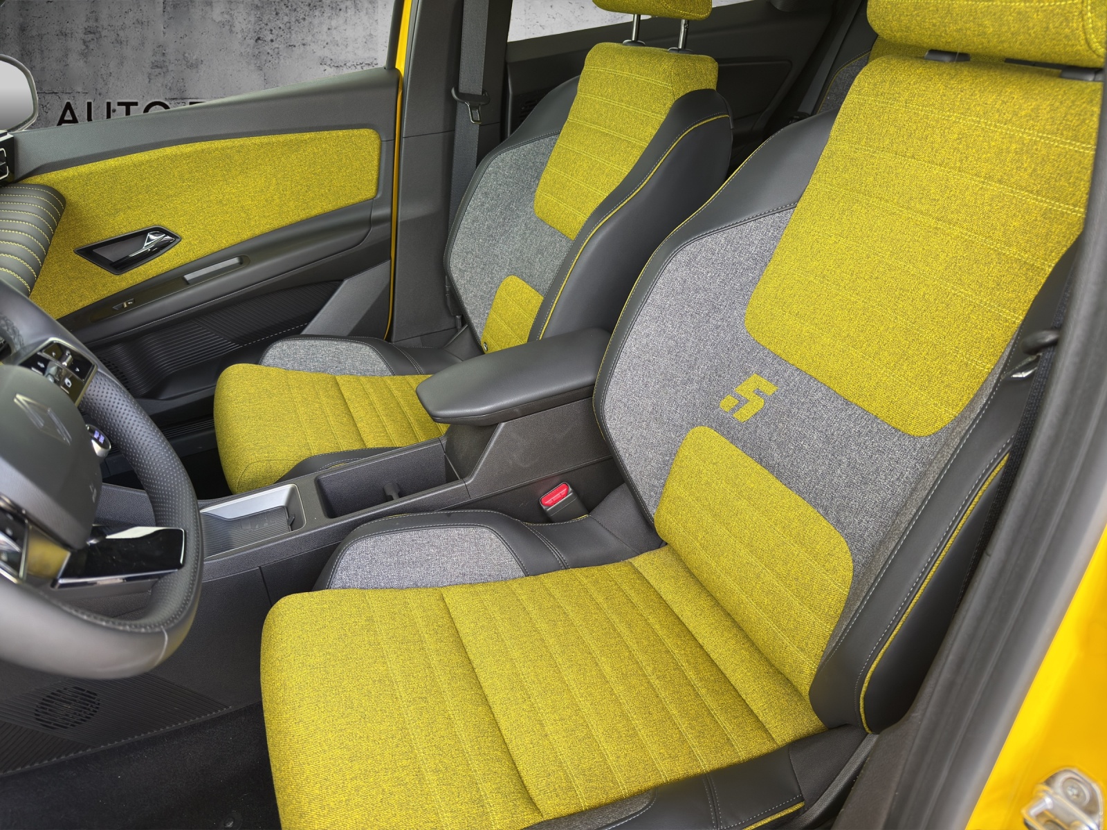 RENAULT R5 E-Tech Comfort Range 52 kWh Iconic Five-image-13