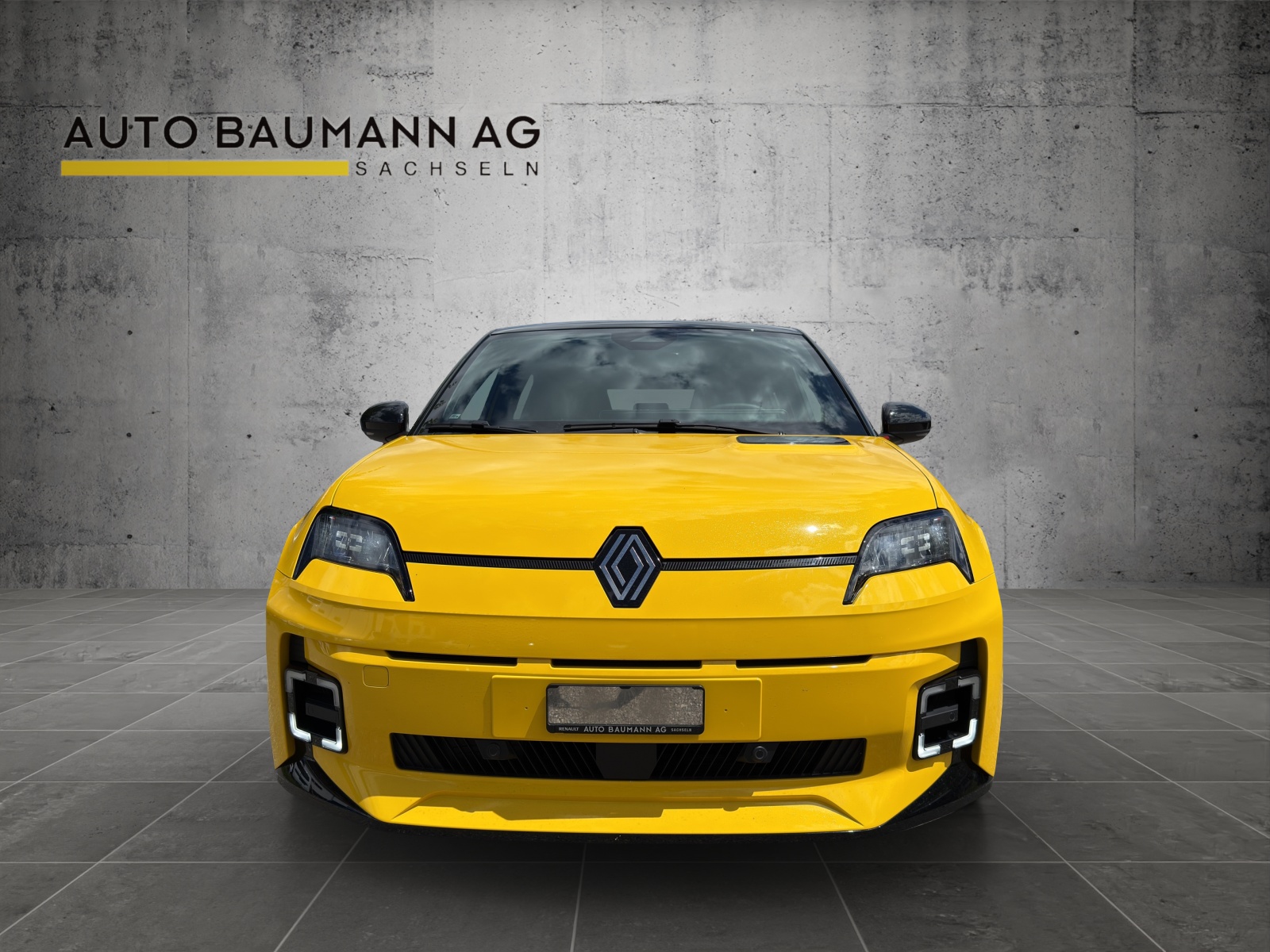 RENAULT R5 E-Tech Comfort Range 52 kWh Iconic Five-image-6