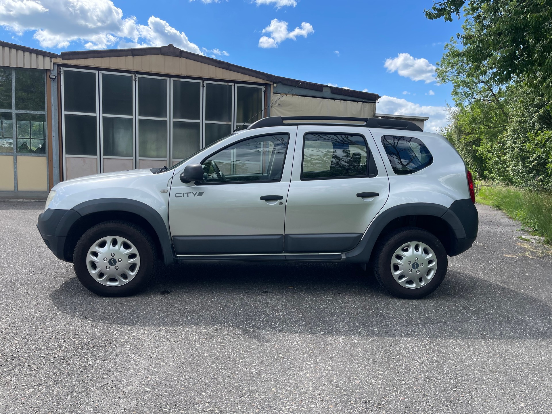 DACIA Duster 1.5 dCi Lauréate 4x4-image-1