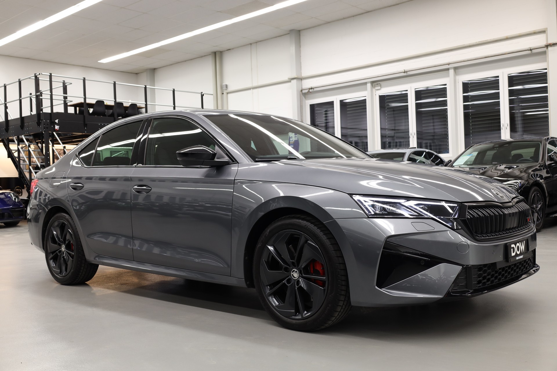 SKODA Octavia Limousine 2.0 TSI RS DSG-image-1