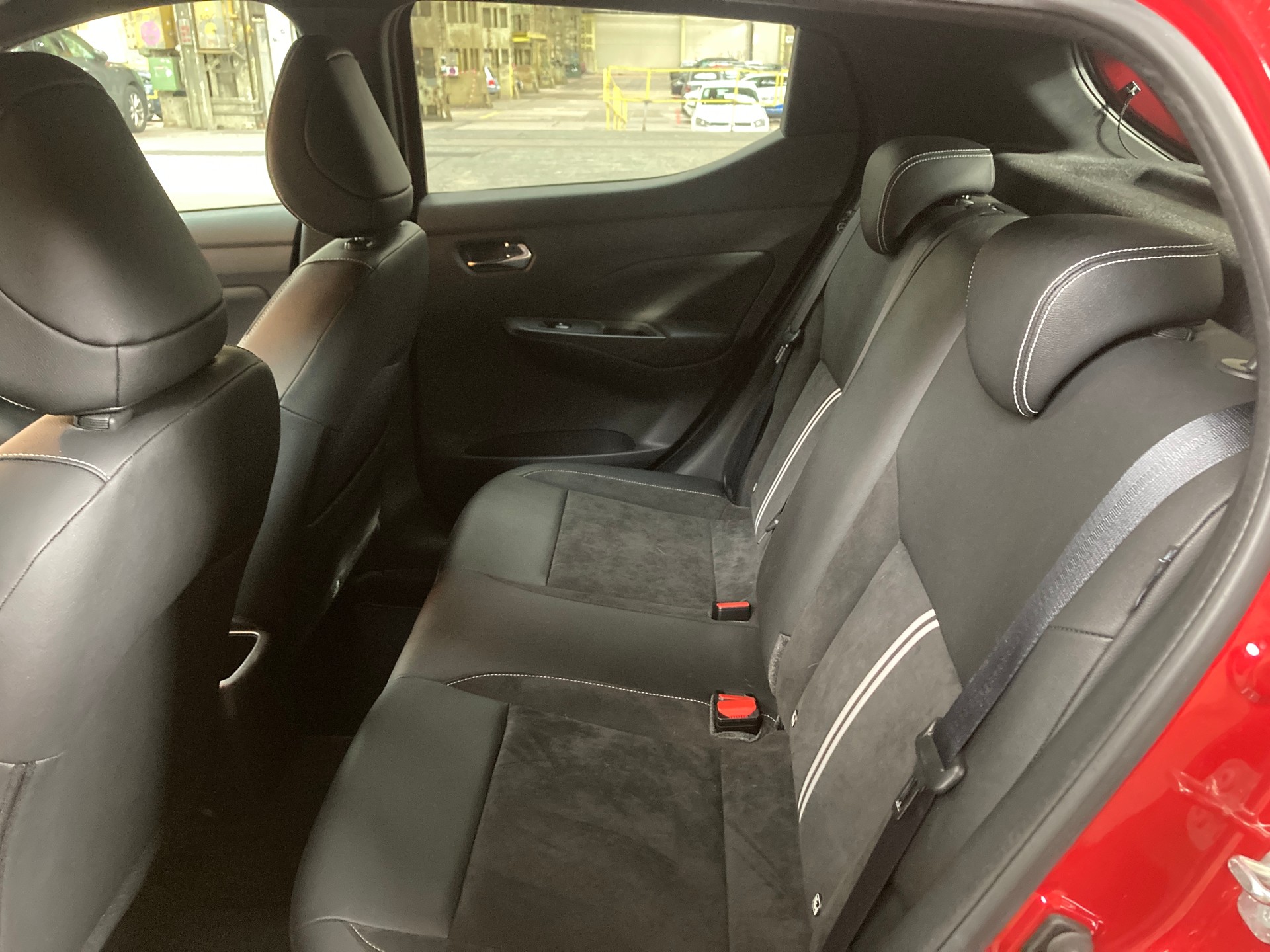 NISSAN Micra IG-T n-sport Xtronic-image-11