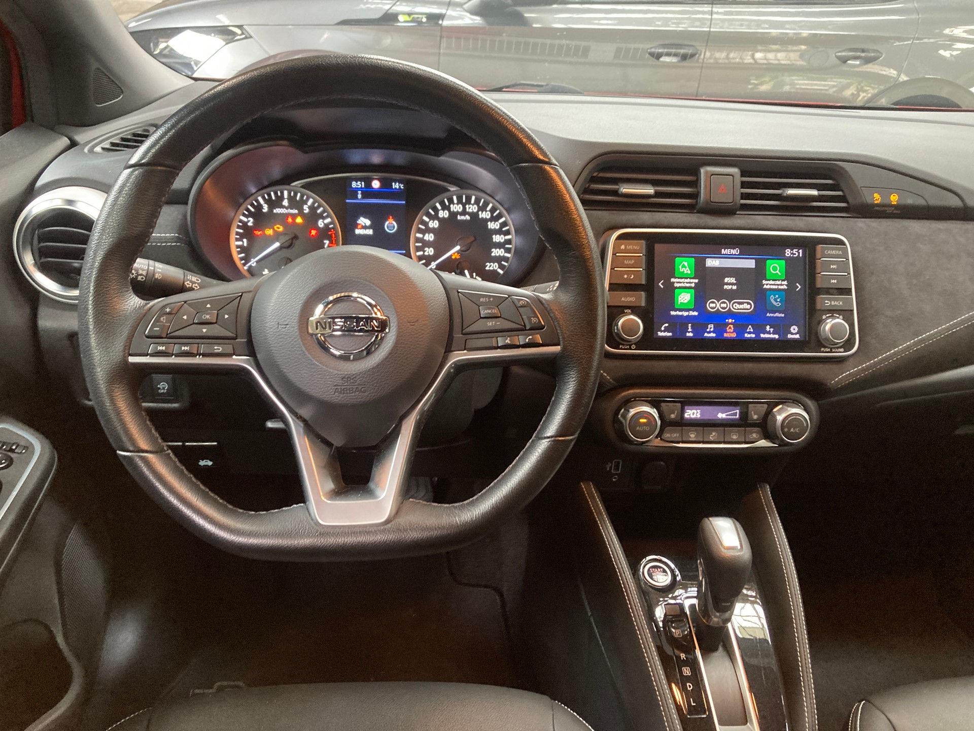 NISSAN Micra IG-T n-sport Xtronic-image-13