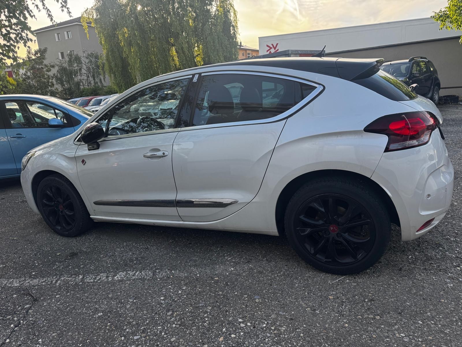 DS AUTOMOBILES DS 4 1.2 Pure Tech SO Chic-image-3