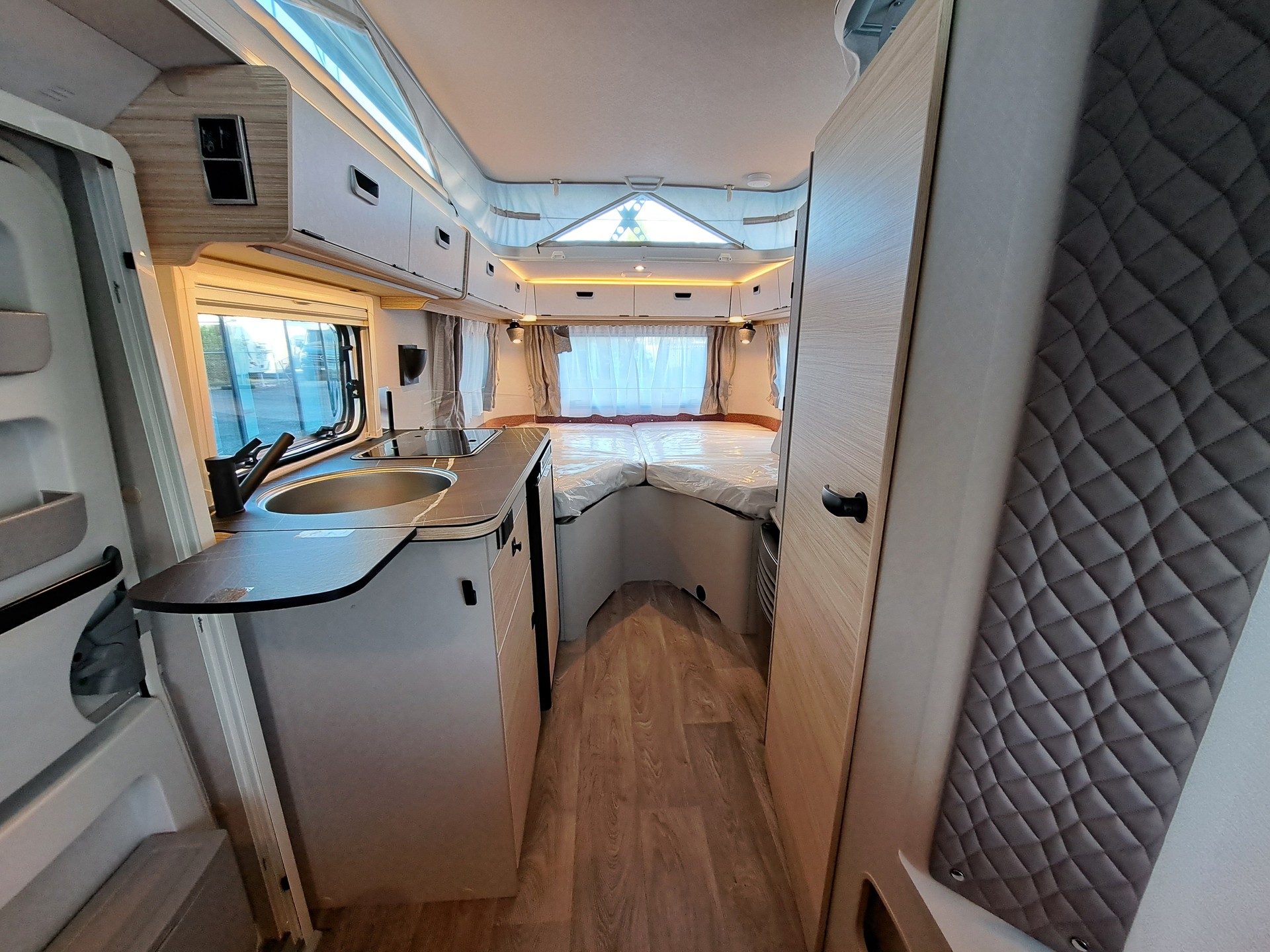 ERIBA Eriba Touring-image-9