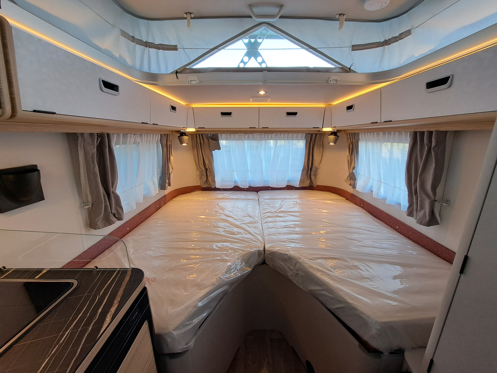 ERIBA Eriba Touring-image-5