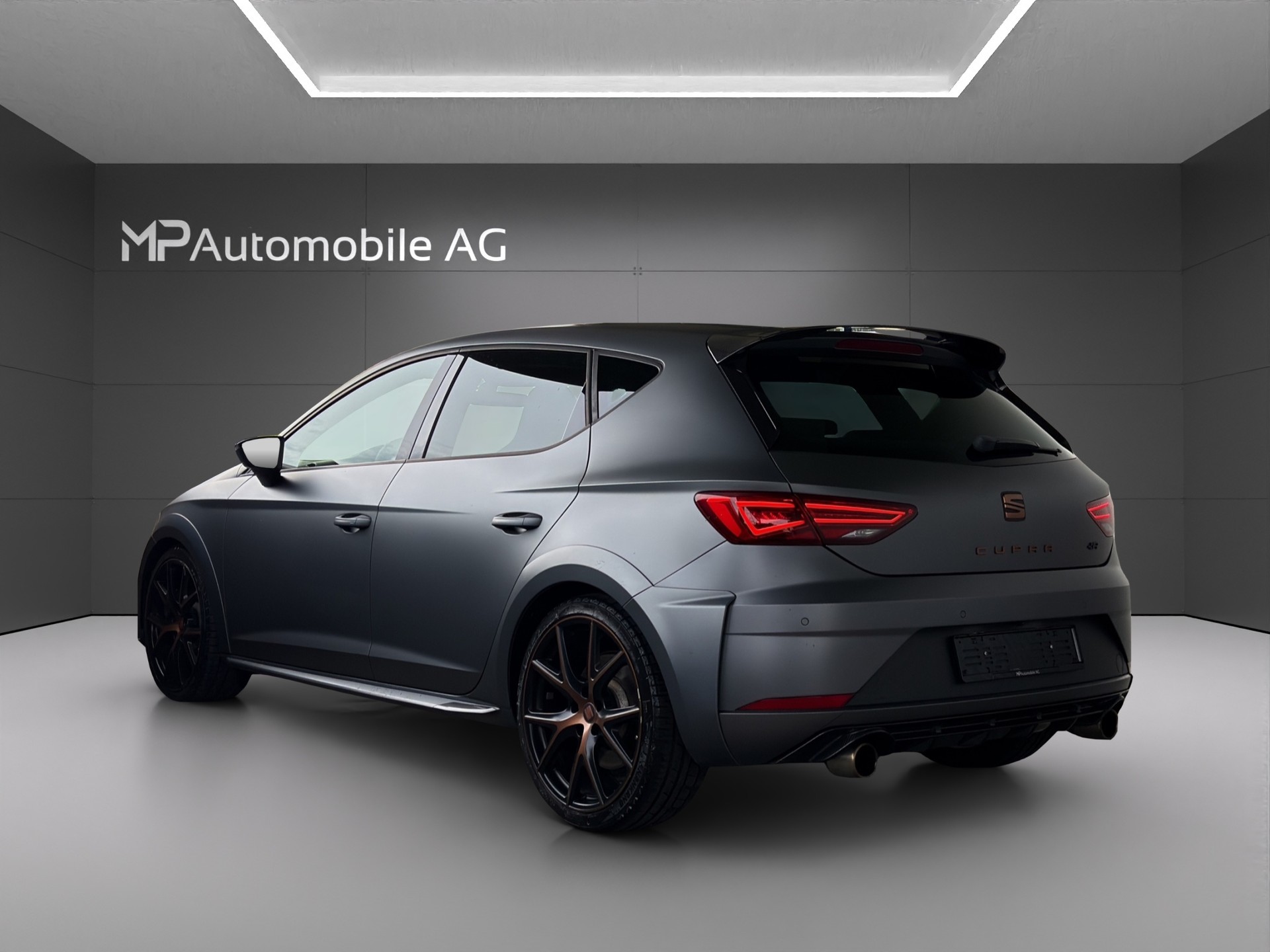 SEAT Leon 2.0 TSI Cupra R DSG-image-4