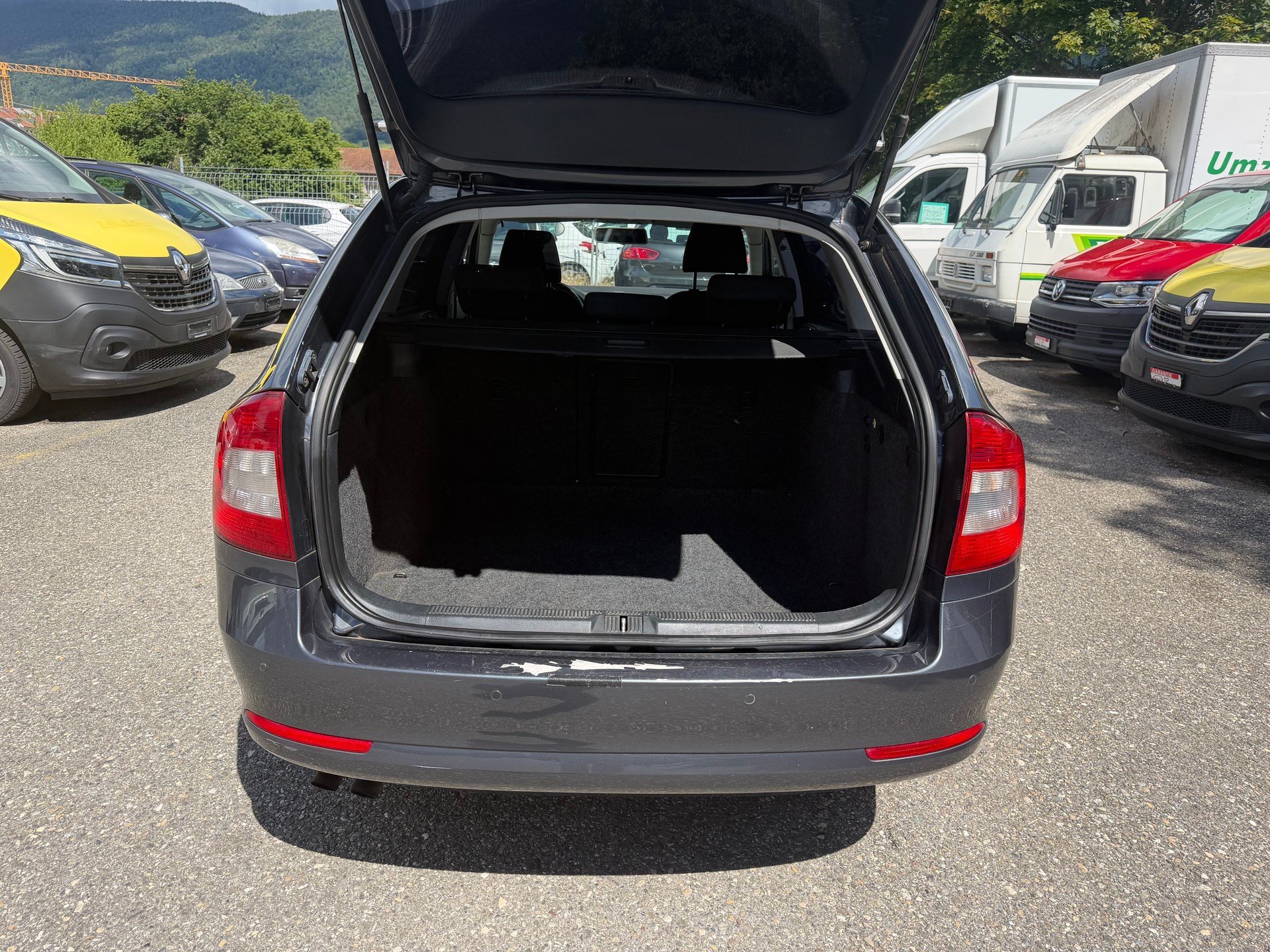 SKODA Octavia Combi 1.8 TSI Adventure 4x4 ** Klimaanlage ** Tempomat ** Parkhilfe H ** Letzte MFK 16.08.2023-image-11