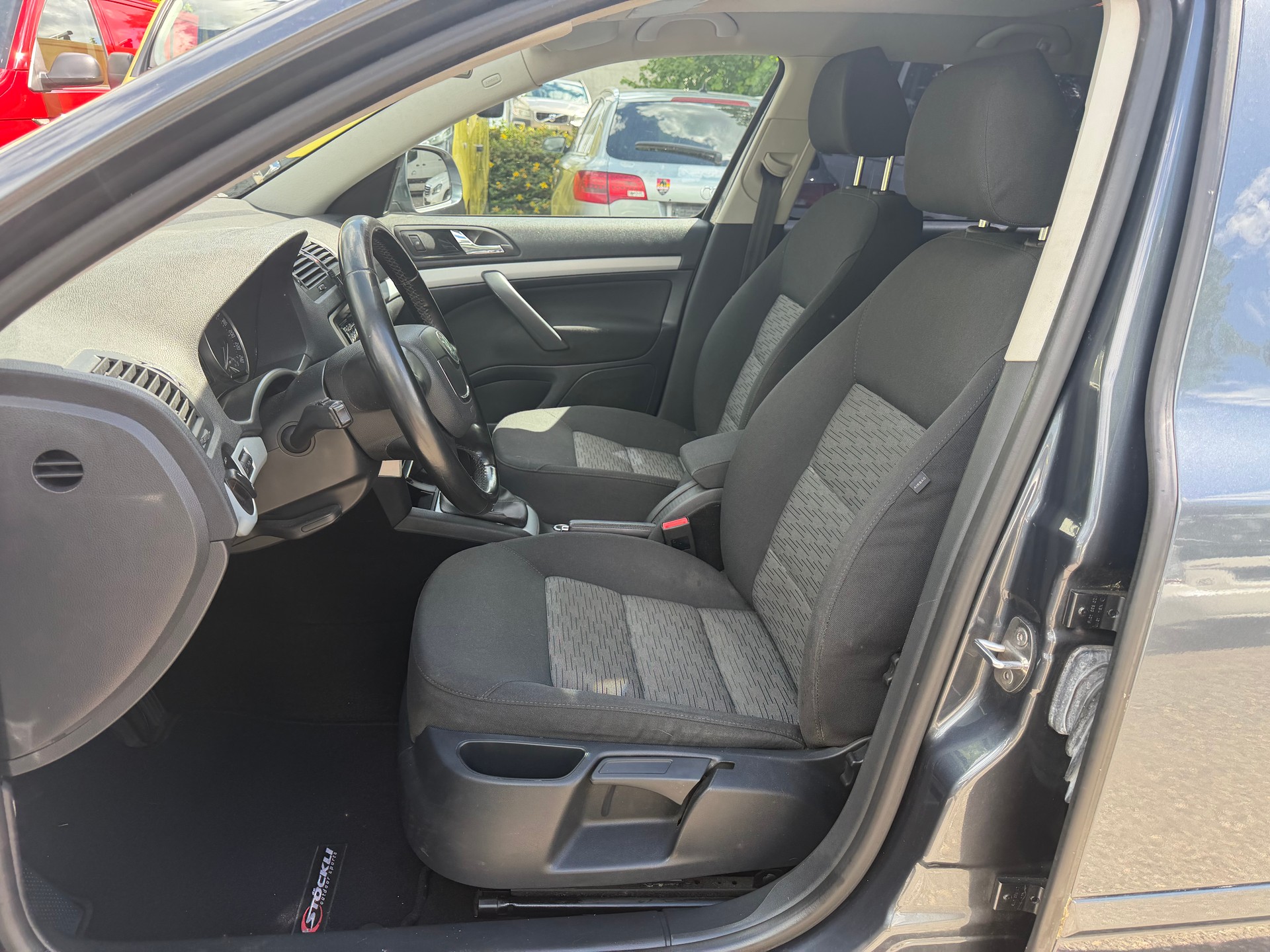 SKODA Octavia Combi 1.8 TSI Adventure 4x4 ** Klimaanlage ** Tempomat ** Parkhilfe H ** Letzte MFK 16.08.2023-image-5