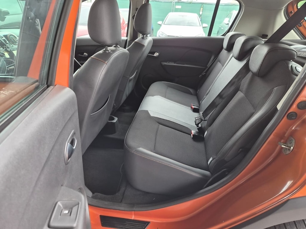 DACIA Sandero Tce 90 Stepway Unlimited Automatic-image-9