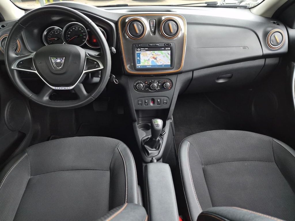 DACIA Sandero Tce 90 Stepway Unlimited Automatic-image-12