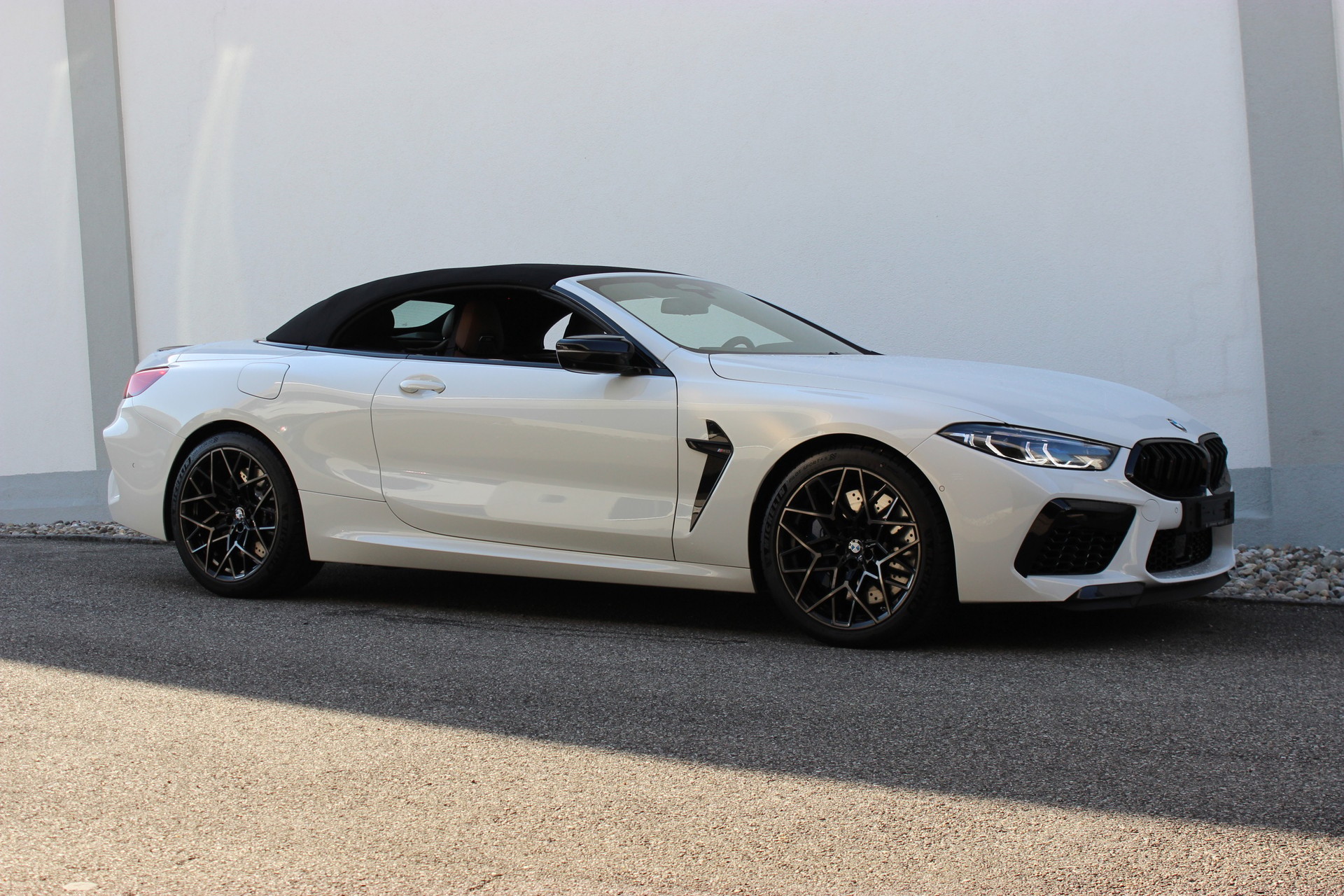 BMW M8 xDrive M Competition Cabrio-image-5