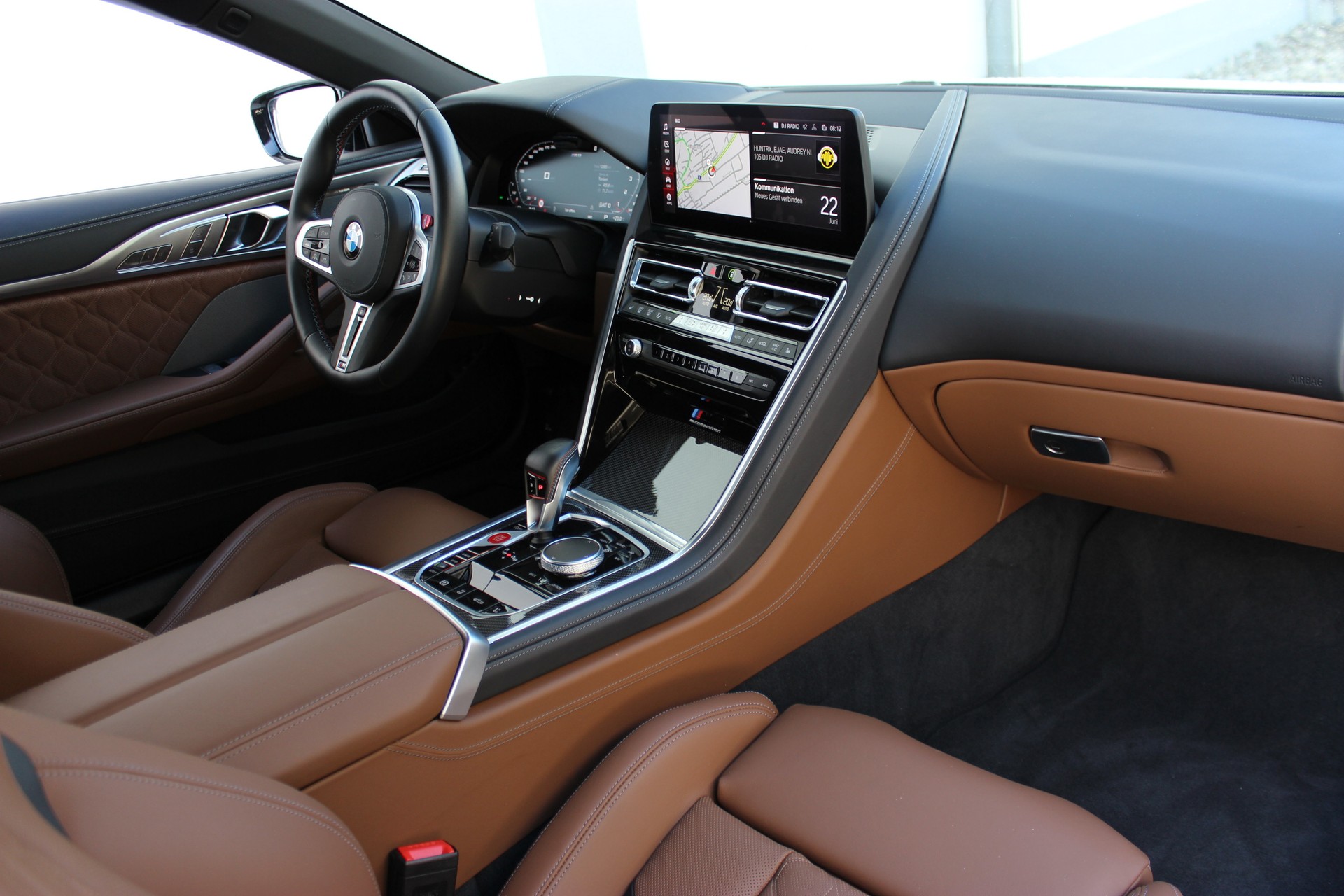 BMW M8 xDrive M Competition Cabrio-image-1