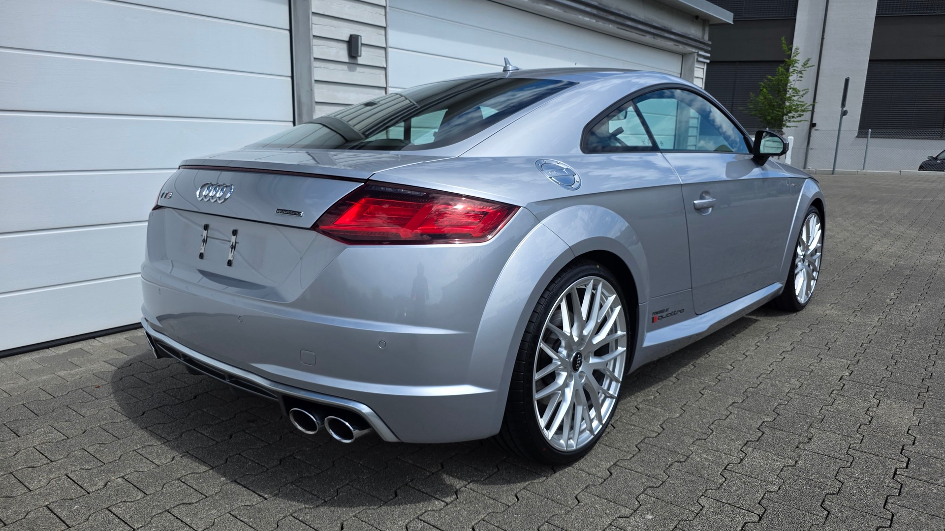 AUDI TTS Coupé 2.0 TFSI quattro S-tronic-image-5