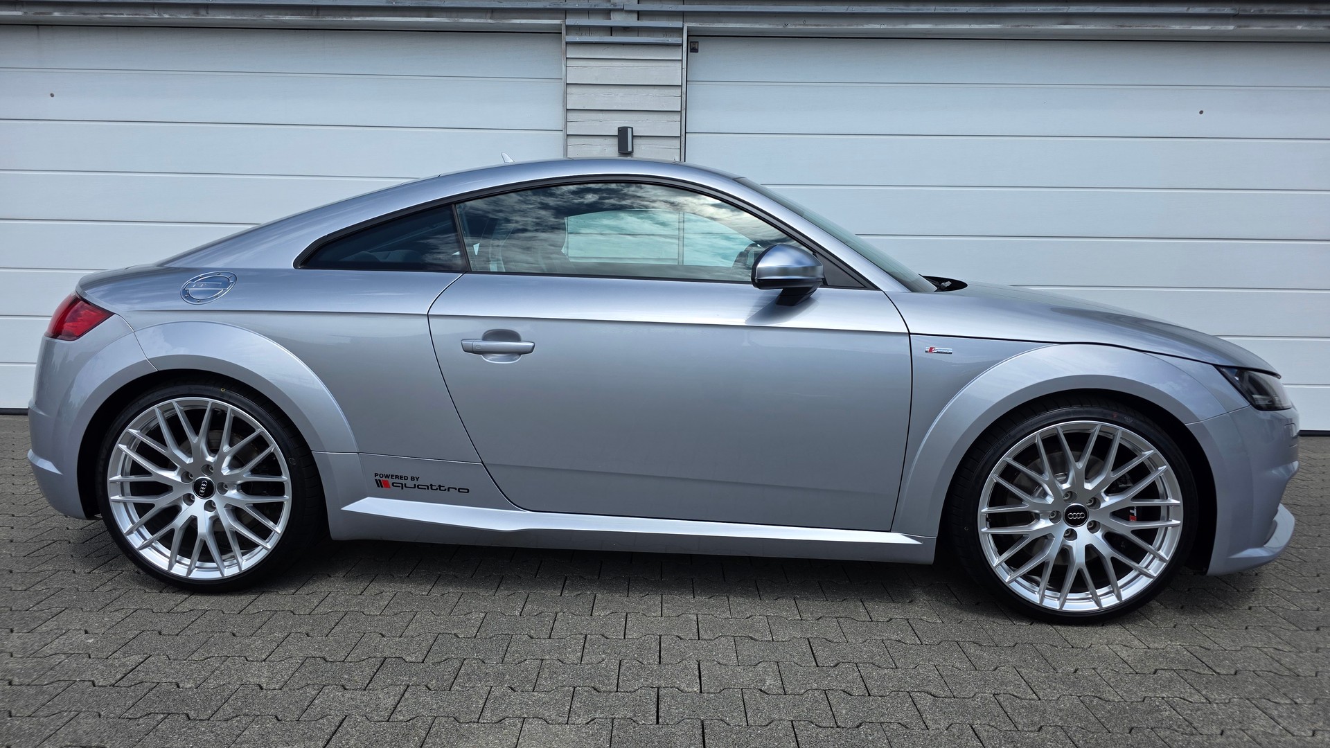 AUDI TTS Coupé 2.0 TFSI quattro S-tronic-image-6