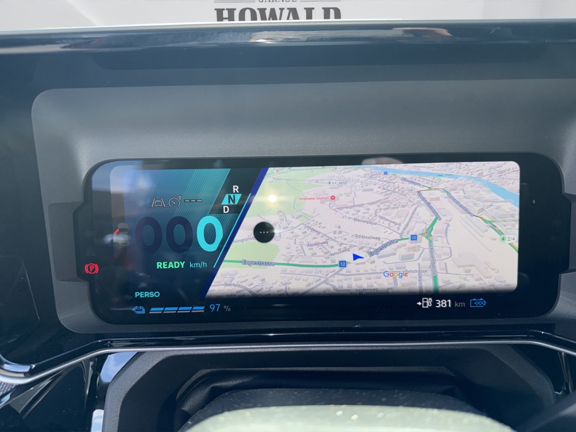 RENAULT R4 E-TECH ELECTRIC techno "plein sud®"-image-8
