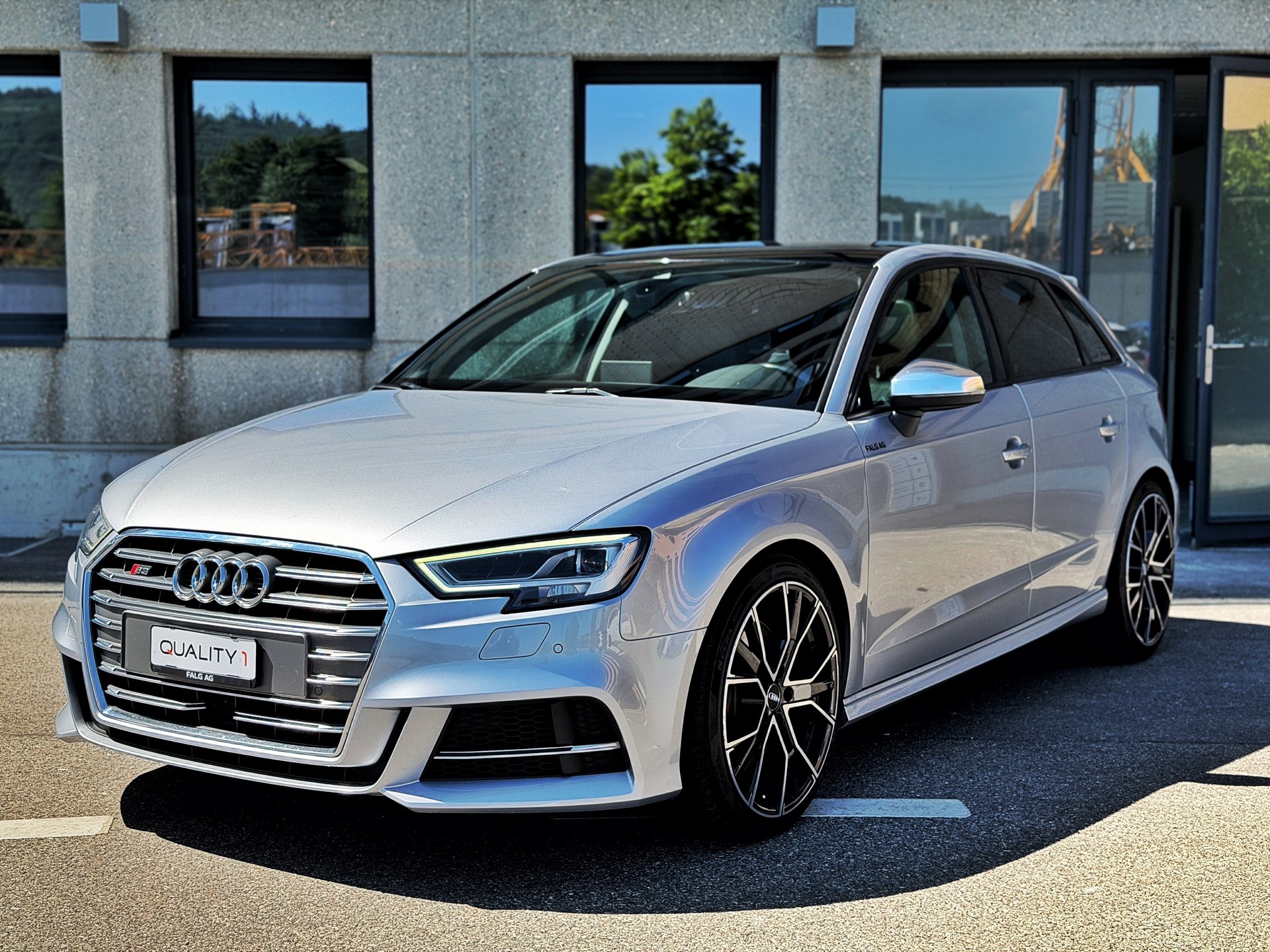 AUDI S3 Sportback 2.0 TFSI quattro S-tronic-image-0