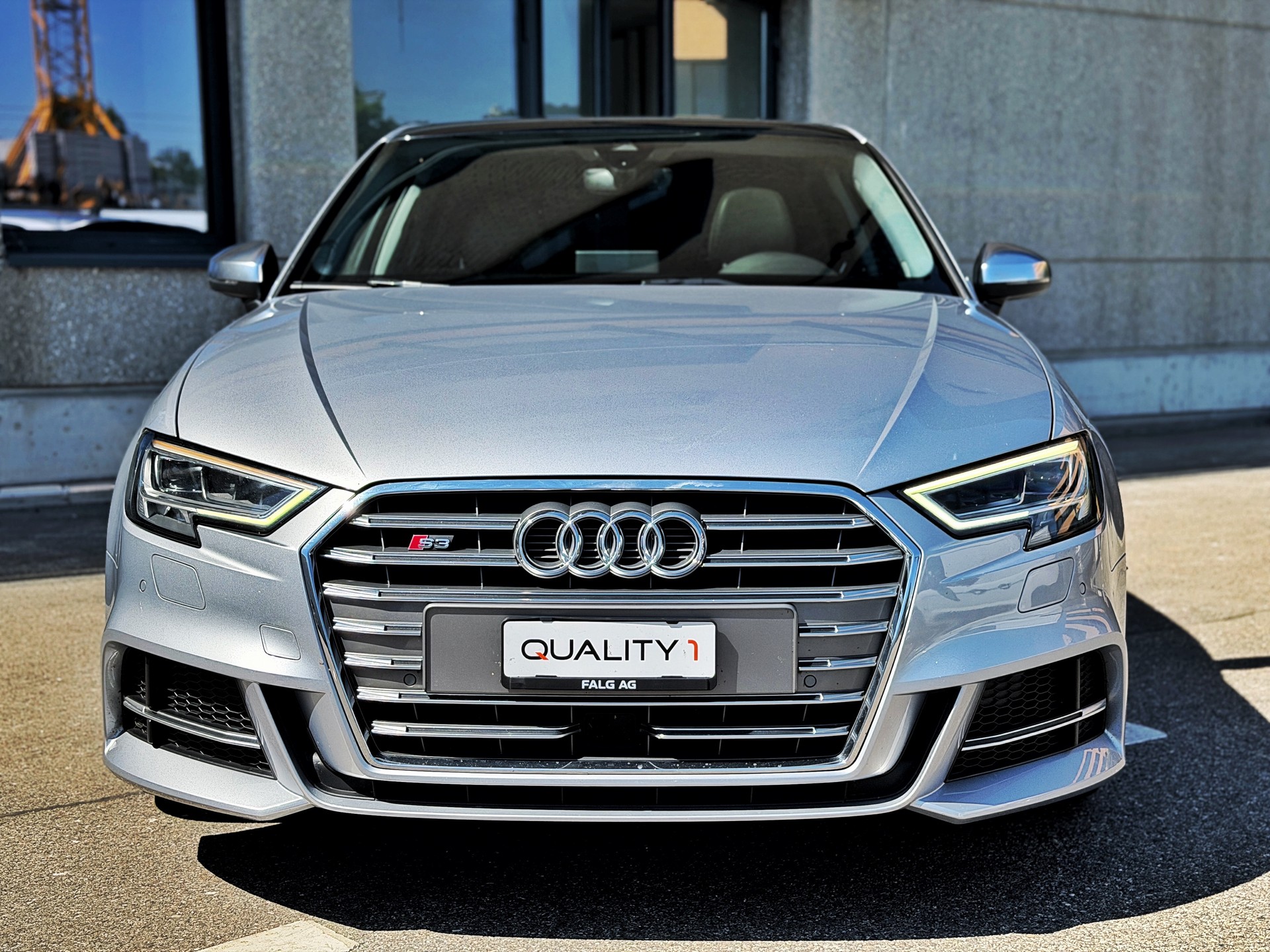 AUDI S3 Sportback 2.0 TFSI quattro S-tronic-image-8