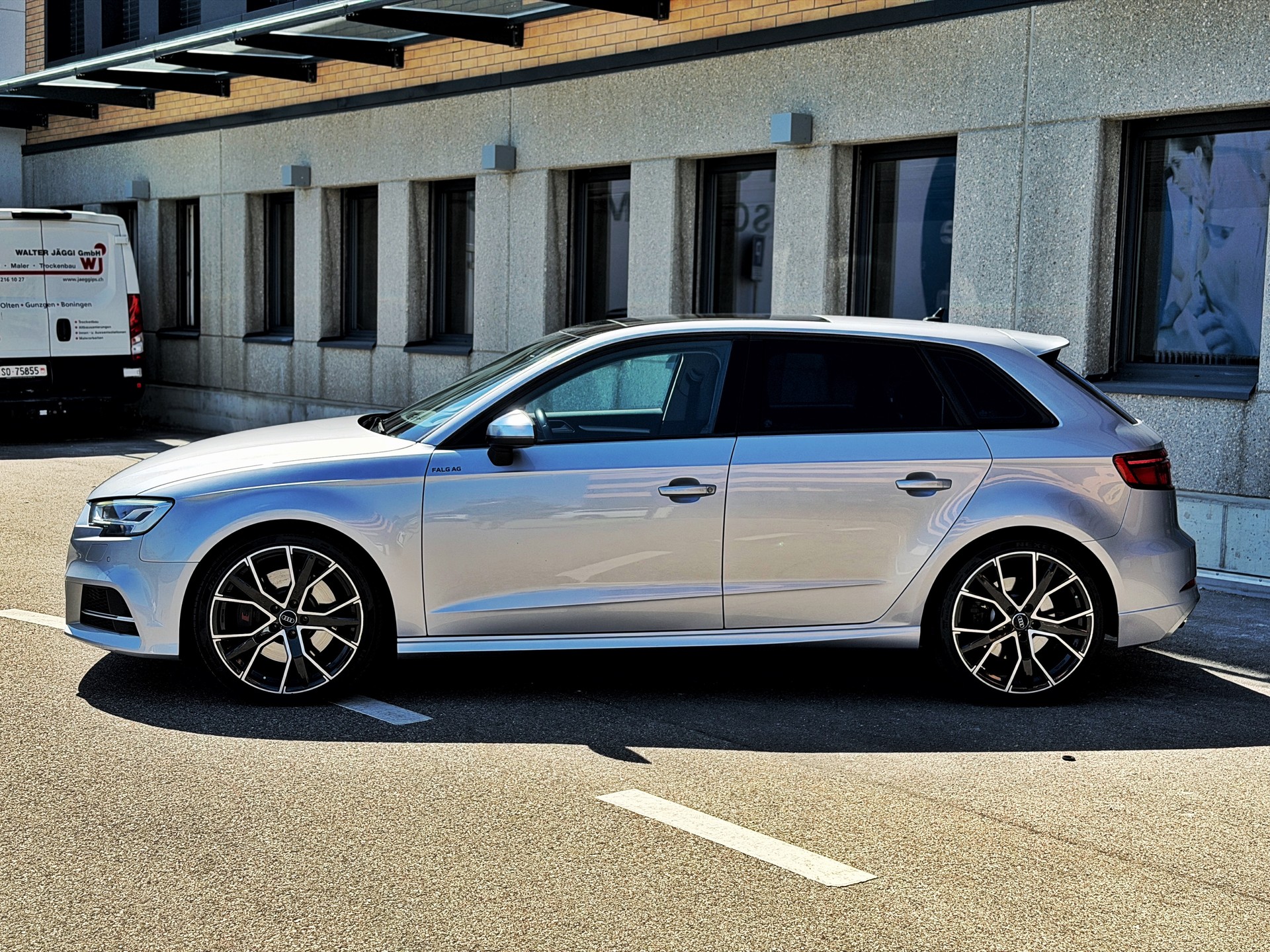 AUDI S3 Sportback 2.0 TFSI quattro S-tronic-image-1