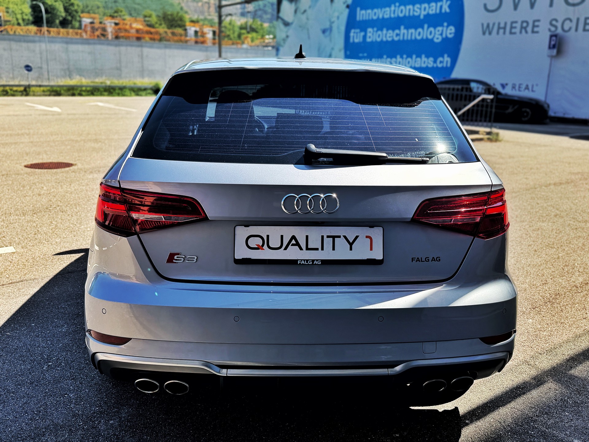 AUDI S3 Sportback 2.0 TFSI quattro S-tronic-image-5