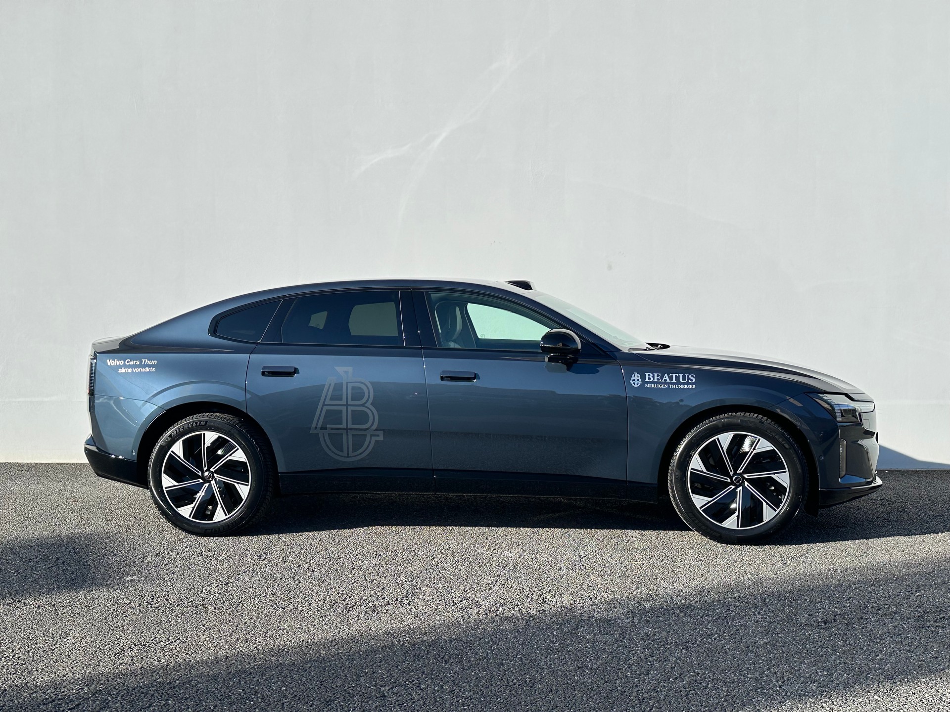 VOLVO ES90 Ultra-image-3