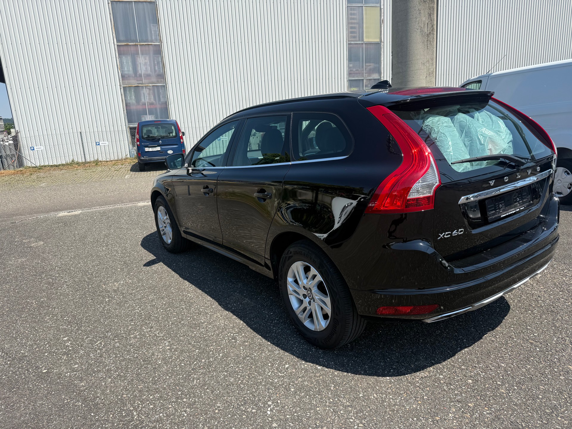 VOLVO XC60 D4 OceanRace Geartronic-image-6