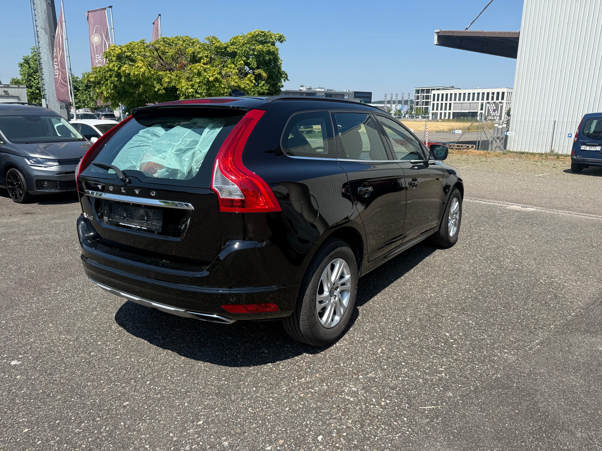 VOLVO XC60 D4 OceanRace Geartronic-image-4