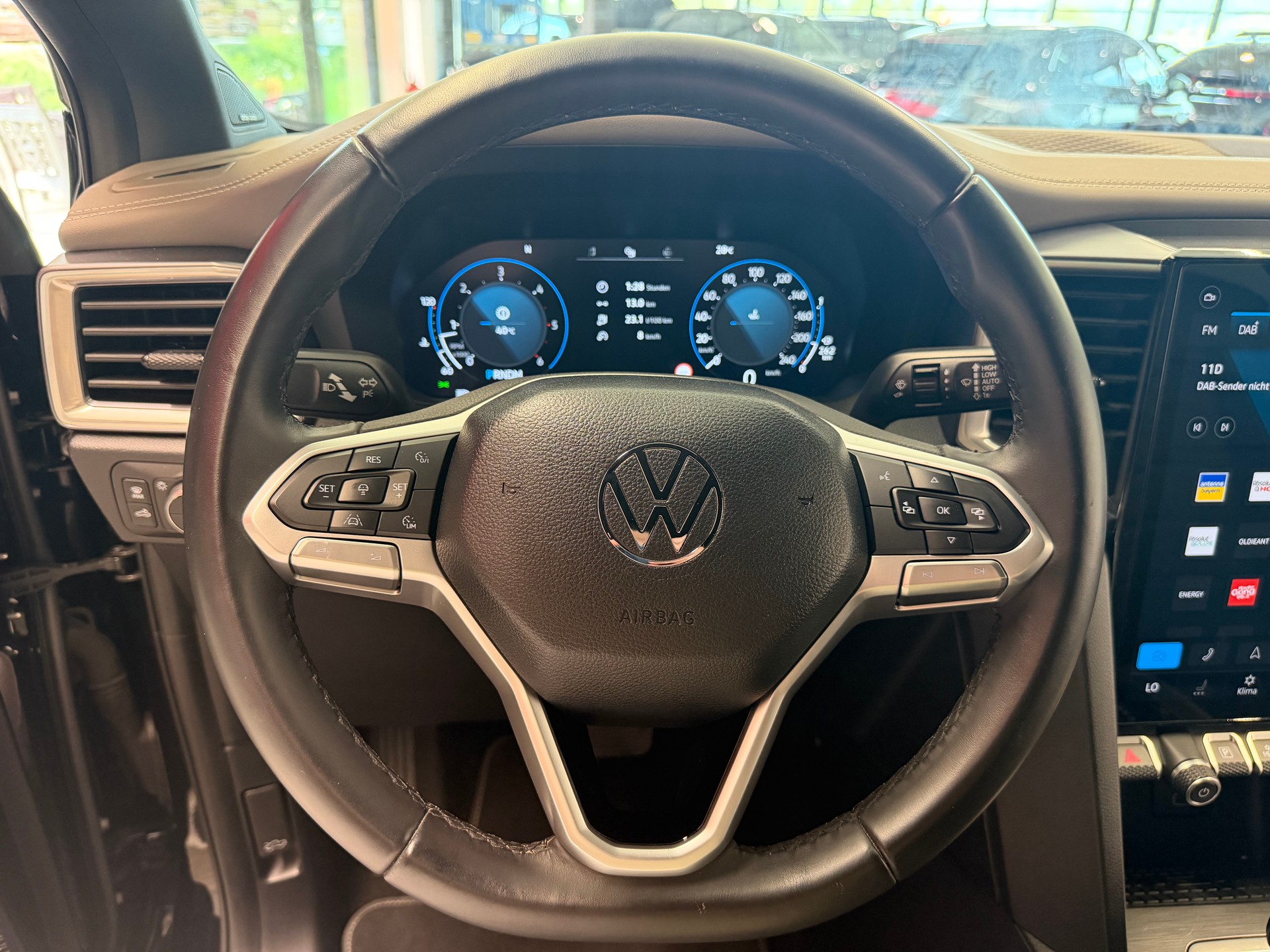 VW Amarok 3.0TDI Aventura Winter 1-image-16
