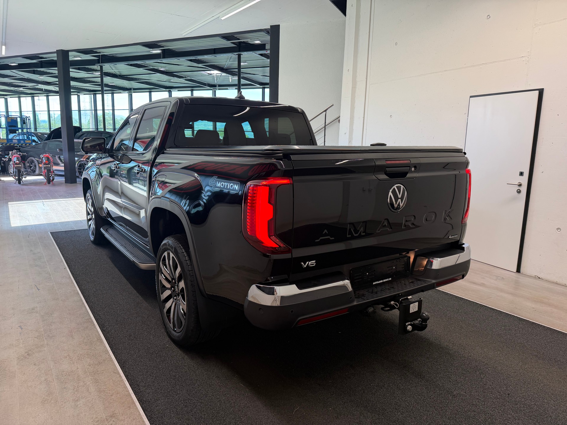 VW Amarok 3.0TDI Aventura Winter 1-image-5