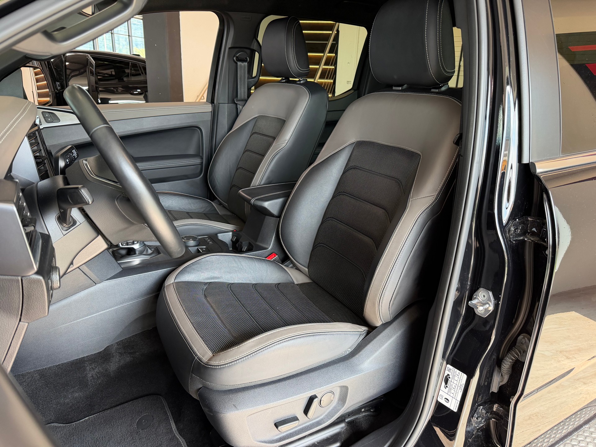 VW Amarok 3.0TDI Aventura Winter 1-image-13