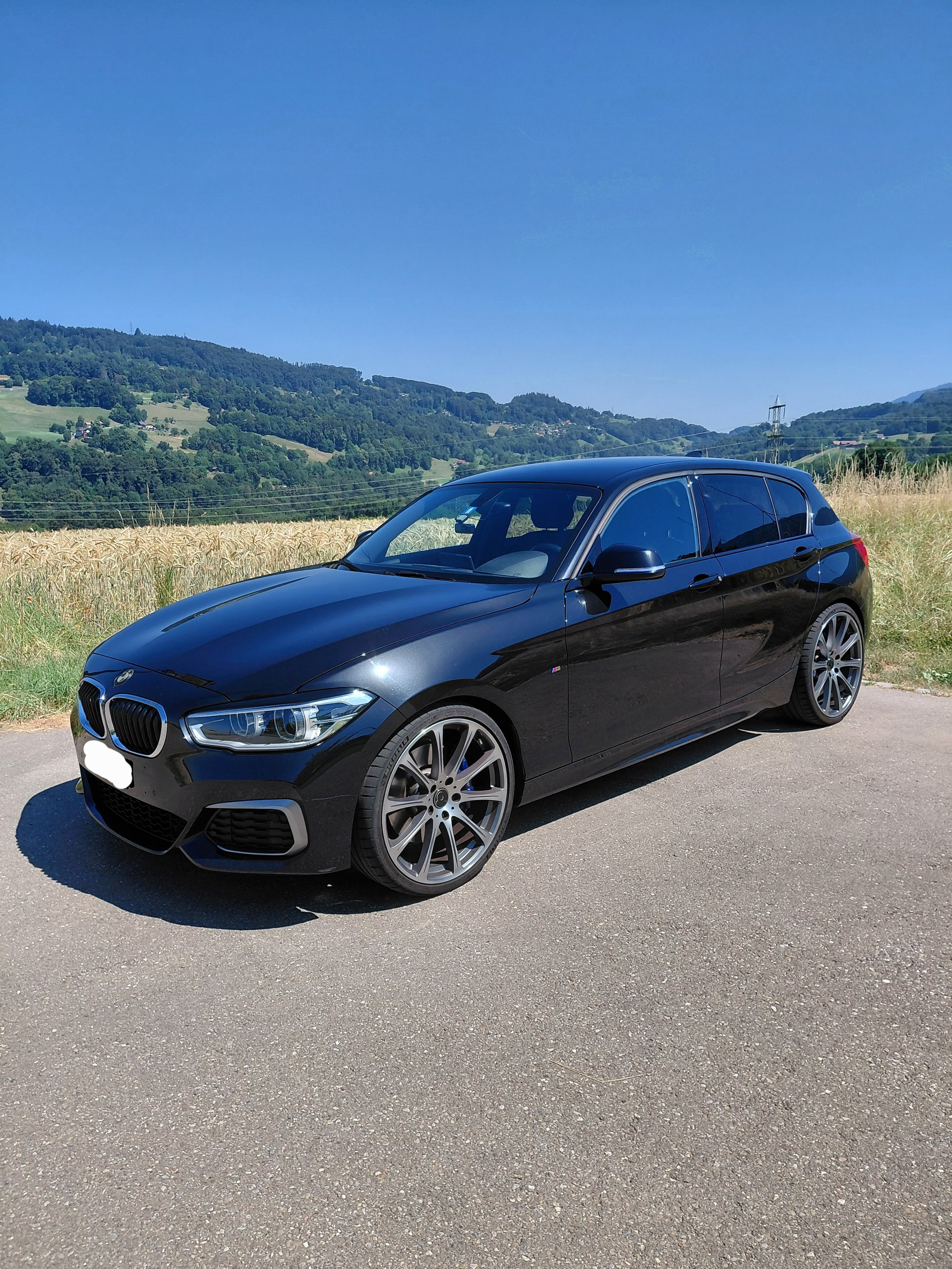 BMW M140i xDrive-image-1