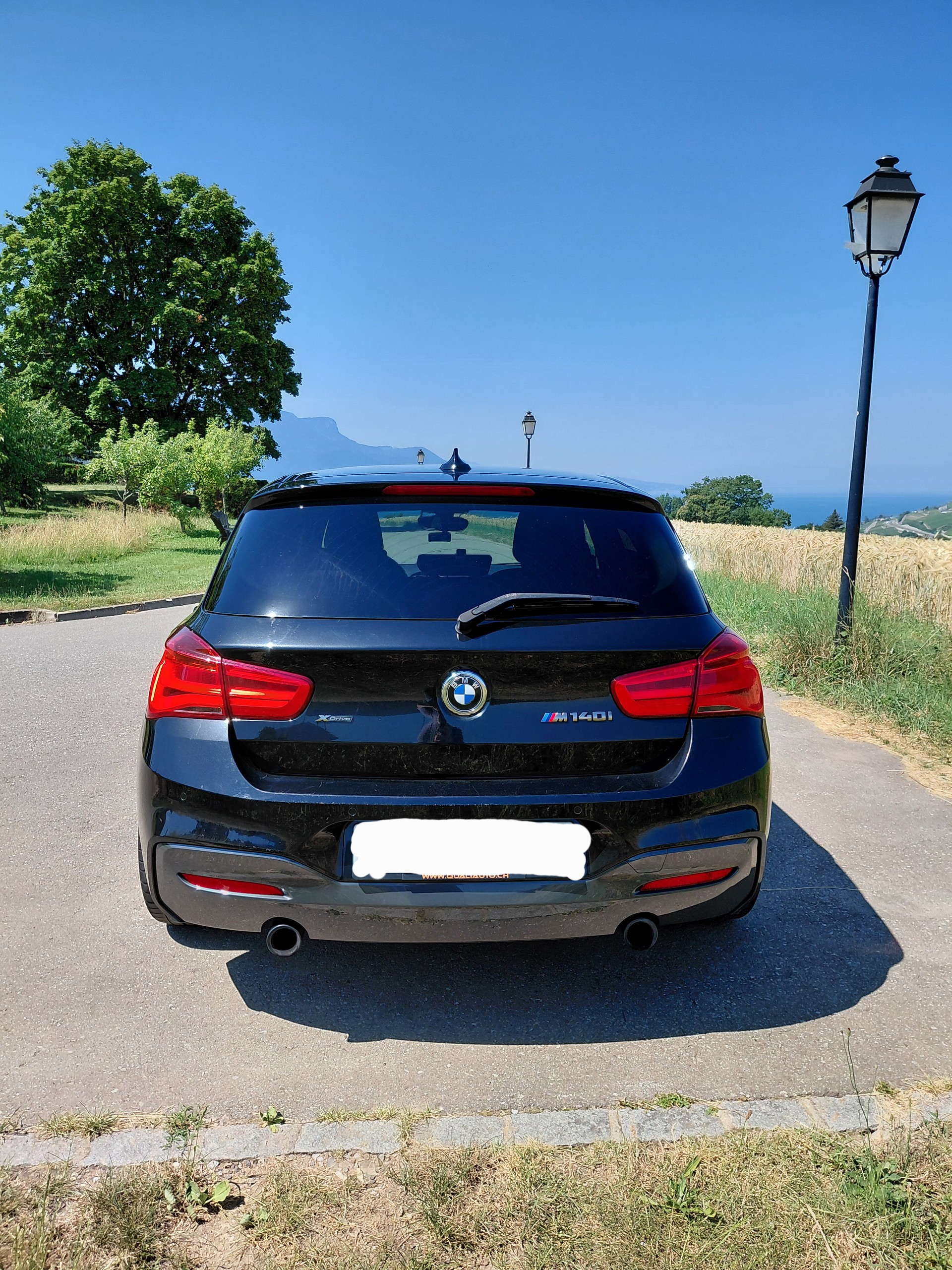 BMW M140i xDrive-image-3