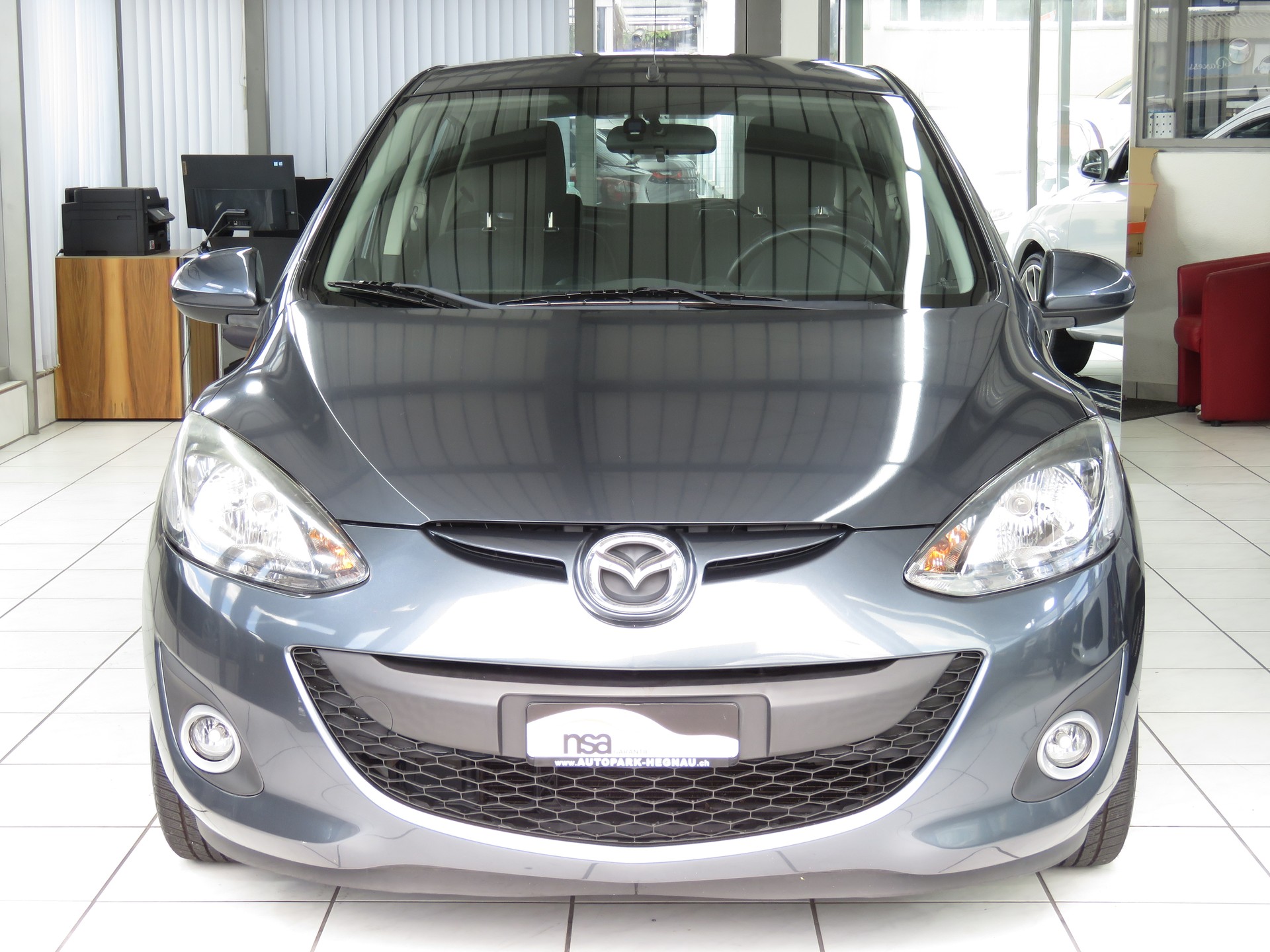 MAZDA 2 1.5i 16V Exclusive Automat-showroom-element-1