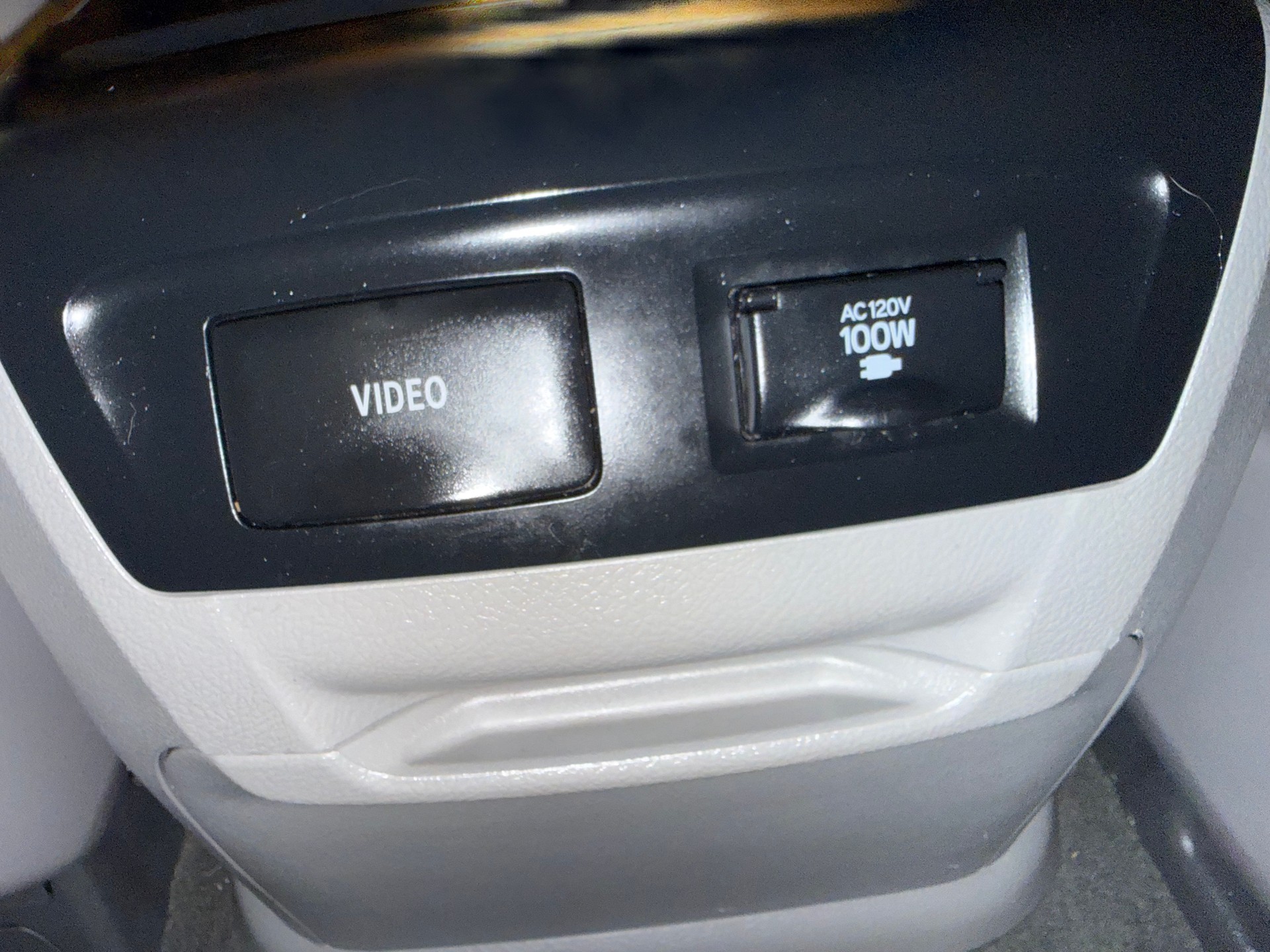 TOYOTA Sienna 3.5 A 4WD-image-17