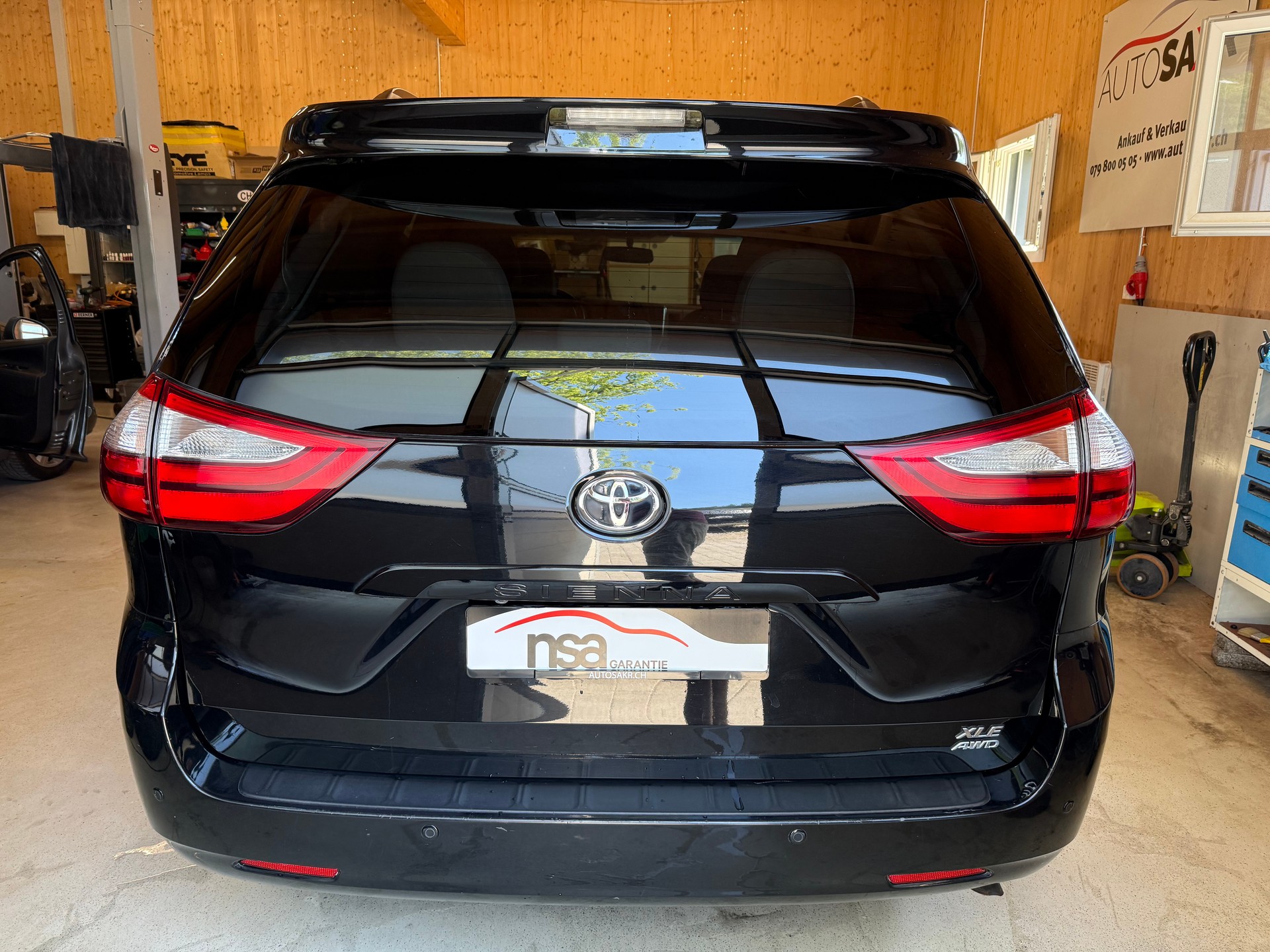 TOYOTA Sienna 3.5 A 4WD-image-4