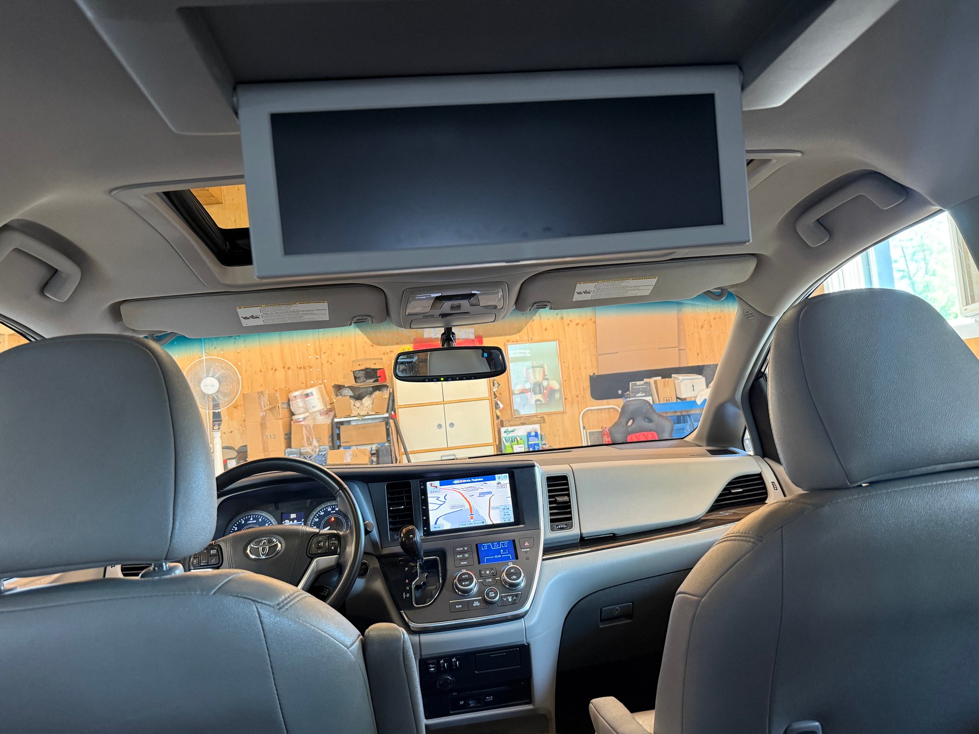 TOYOTA Sienna 3.5 A 4WD-image-18