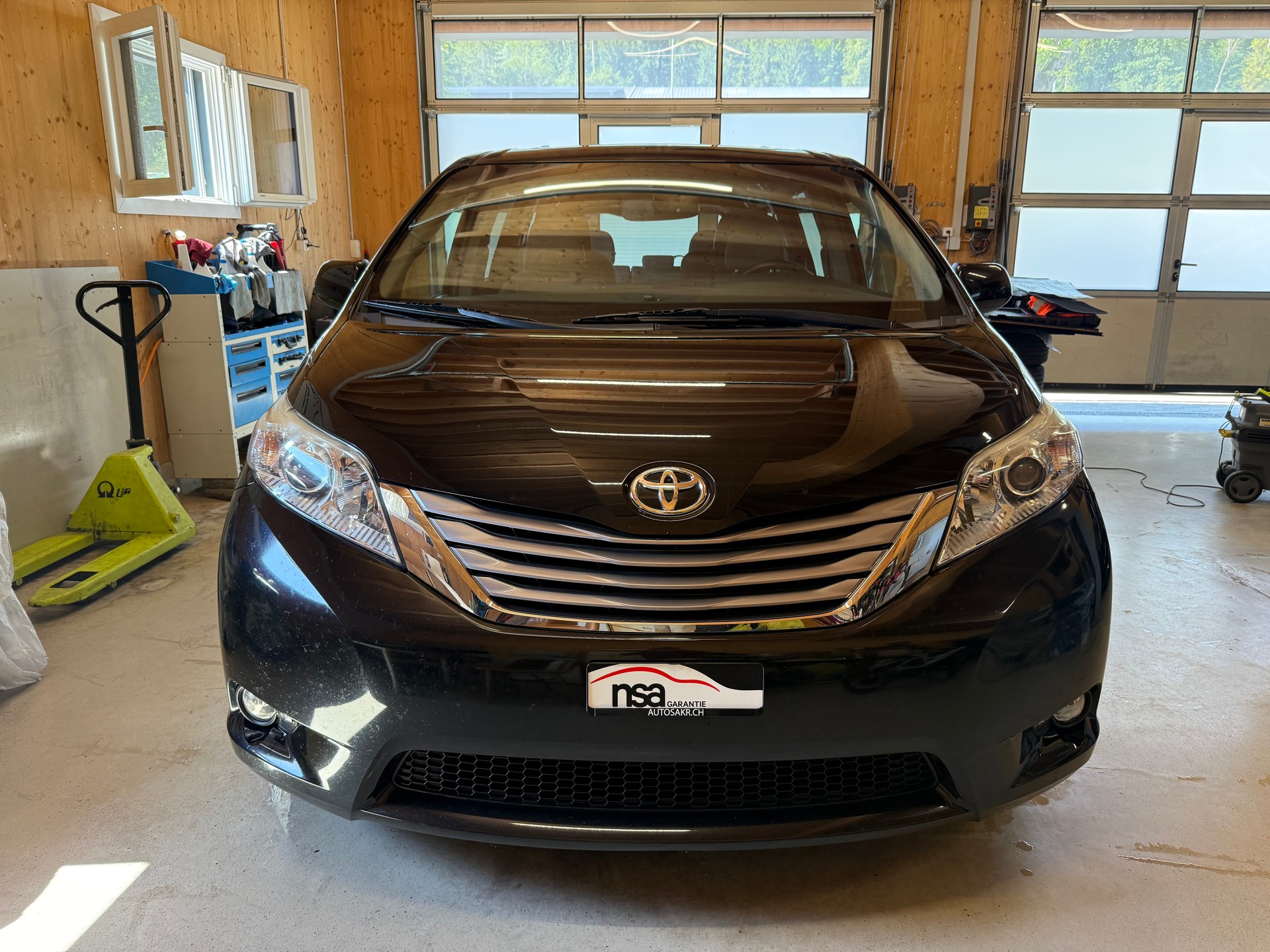 TOYOTA Sienna 3.5 A 4WD-showroom-element-1