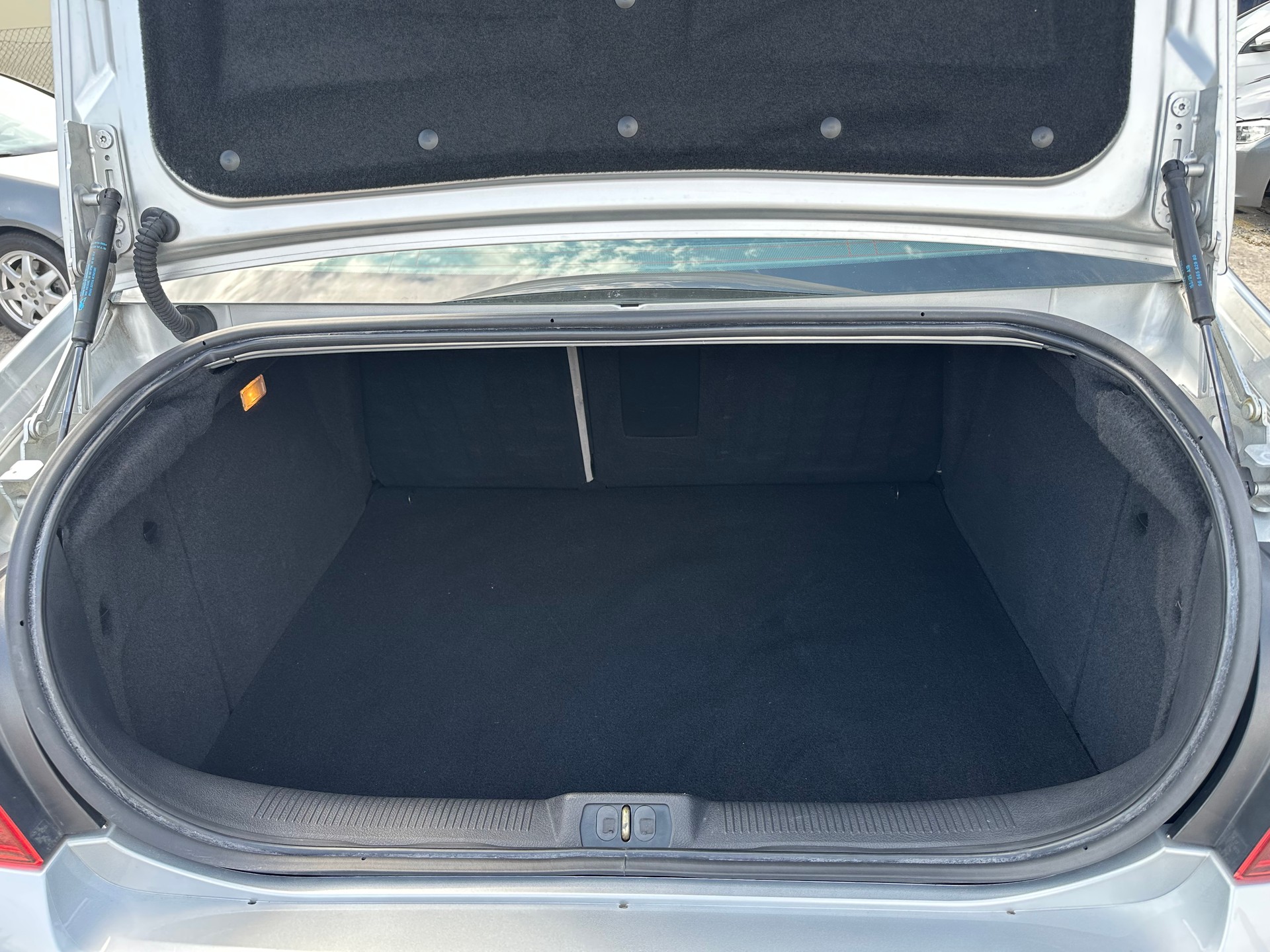 PEUGEOT 407 2.0 ST Executive-image-29