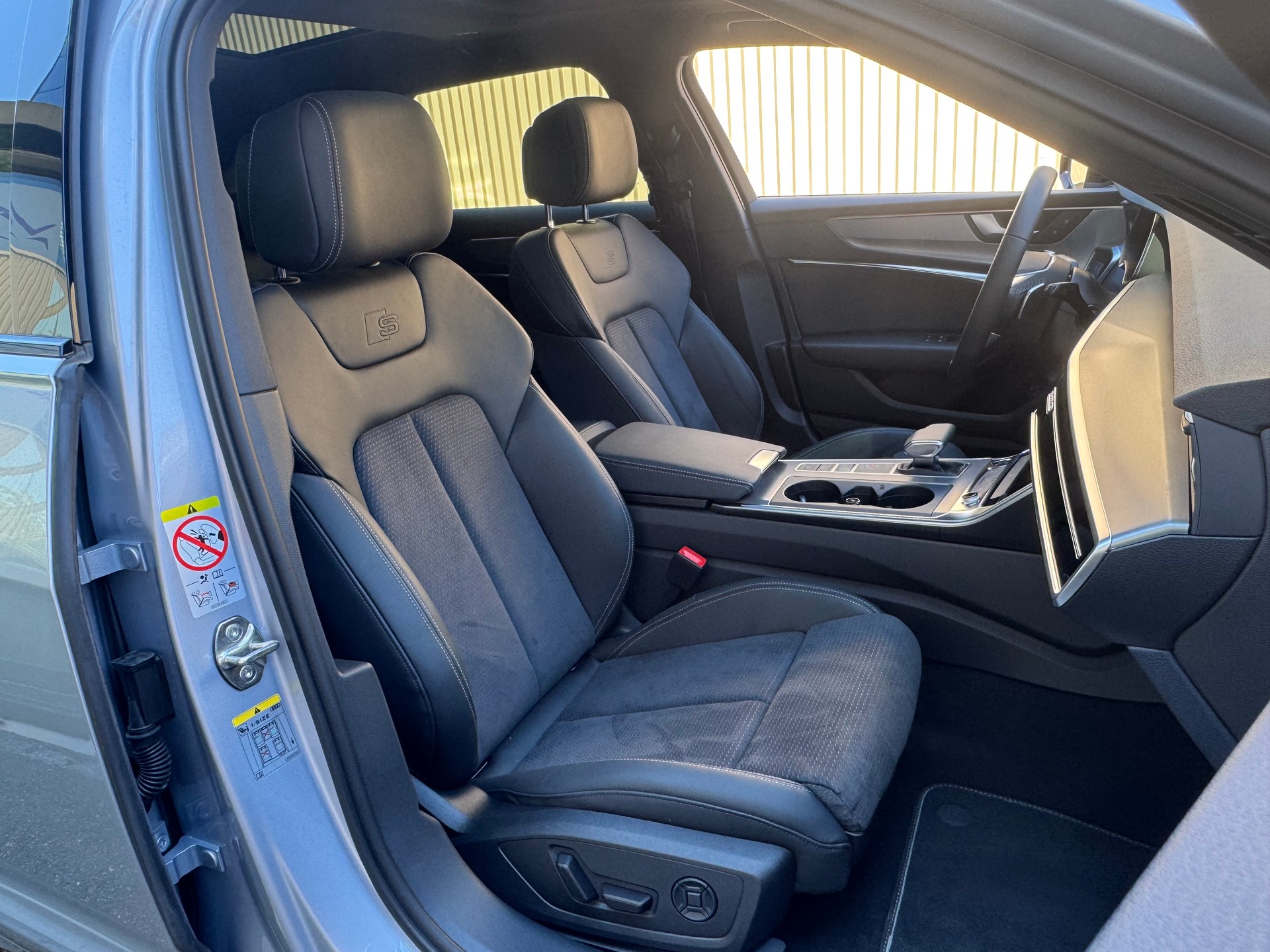 AUDI A6 Avant 55 TFSIe S line quattro S-tronic*Competition Plus Paket*5 Jahre Werksgarantie*-image-8