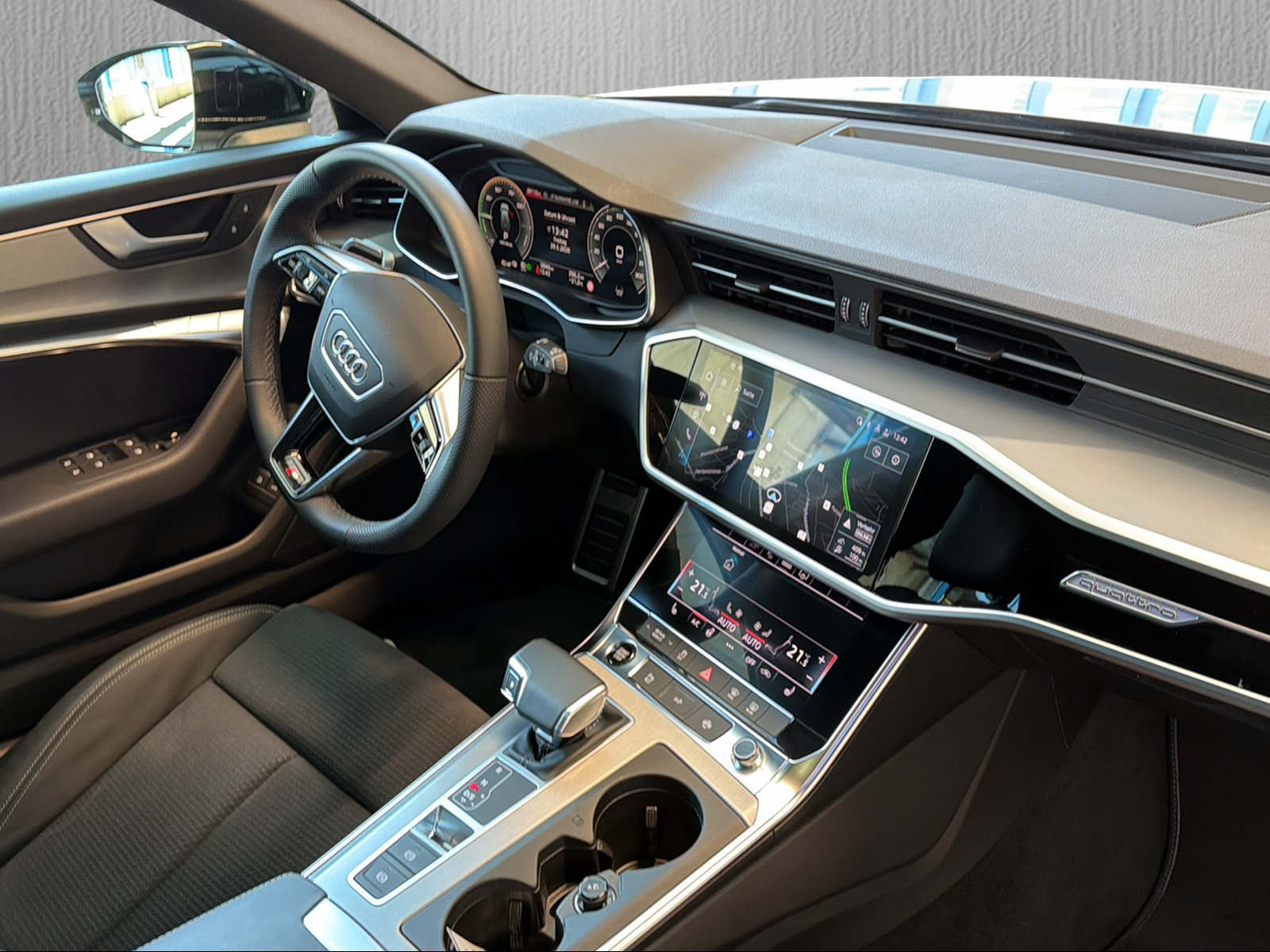 AUDI A6 Avant 55 TFSIe S line quattro S-tronic*Competition Plus Paket*5 Jahre Werksgarantie*-image-11