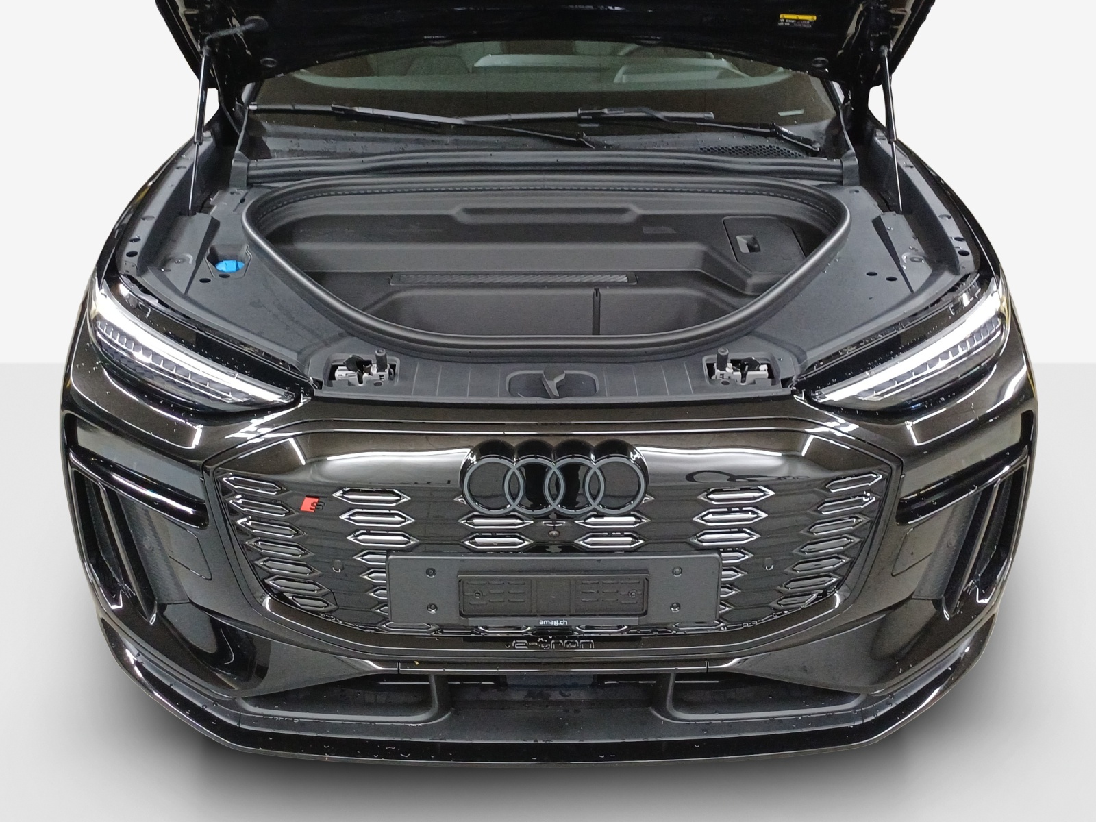 AUDI SQ6 e-tron quattro-image-14