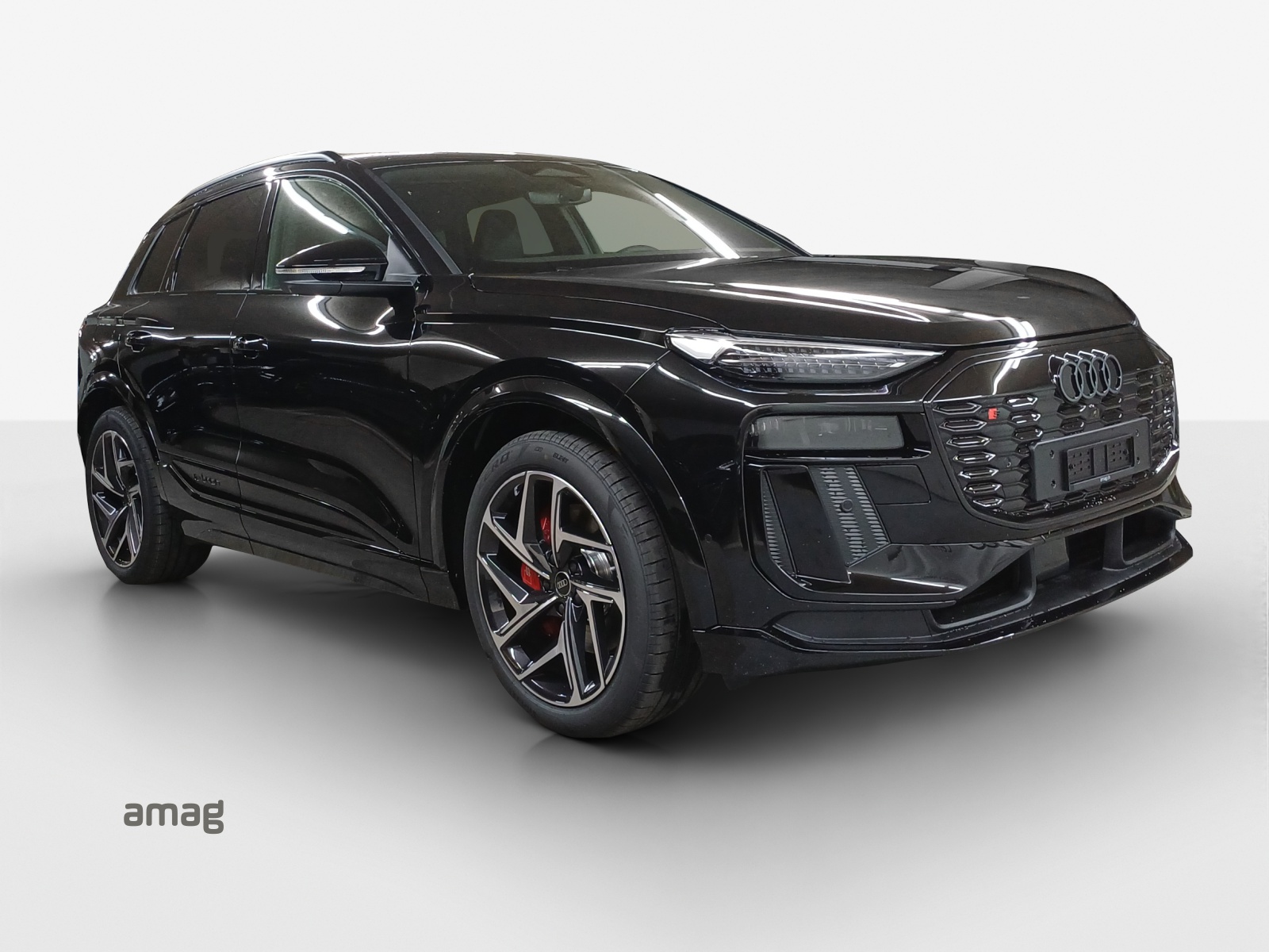 AUDI SQ6 e-tron quattro-image-5