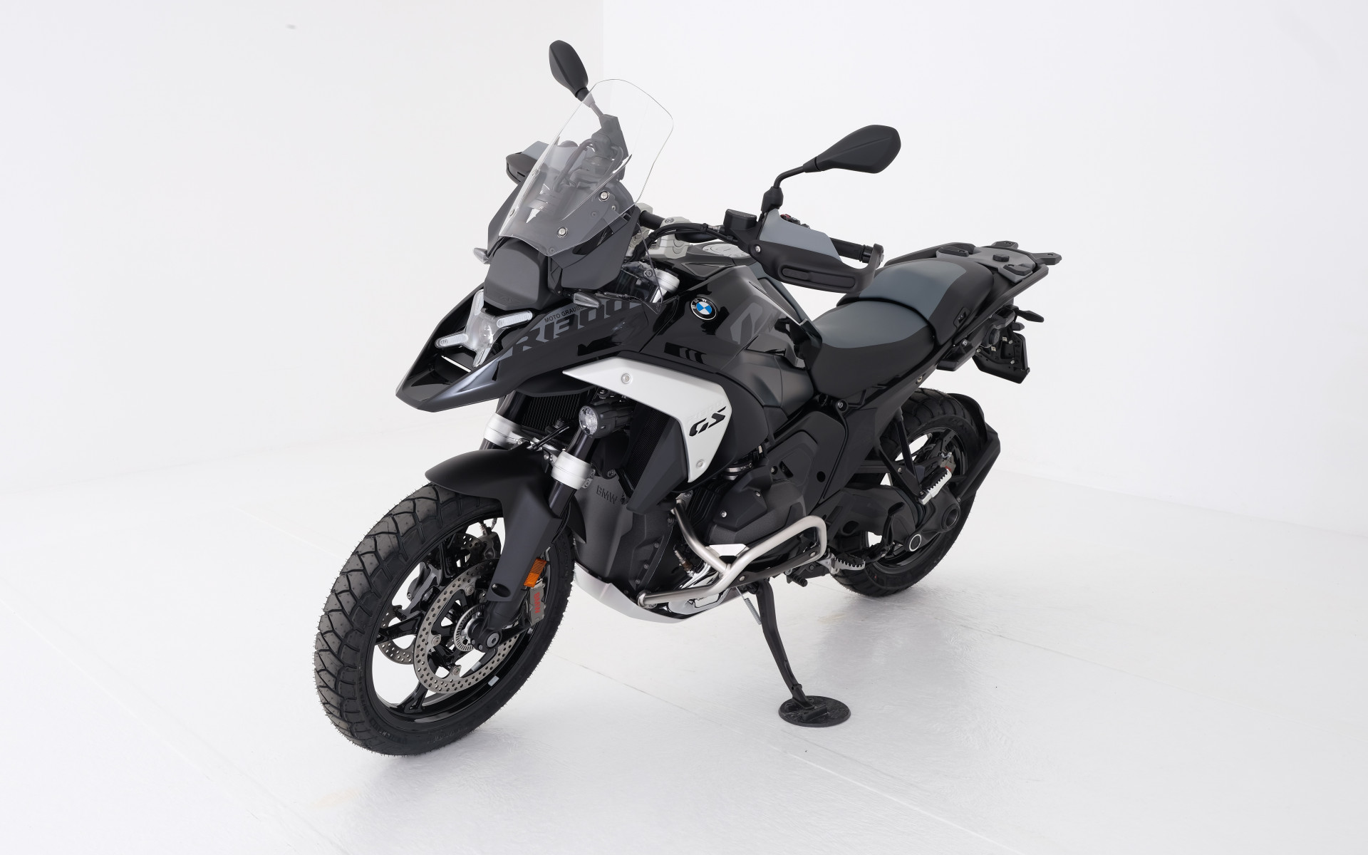 BMW R 1300 GS Triple Black Boxer Prämie 1500 CHF-showroom-element-3