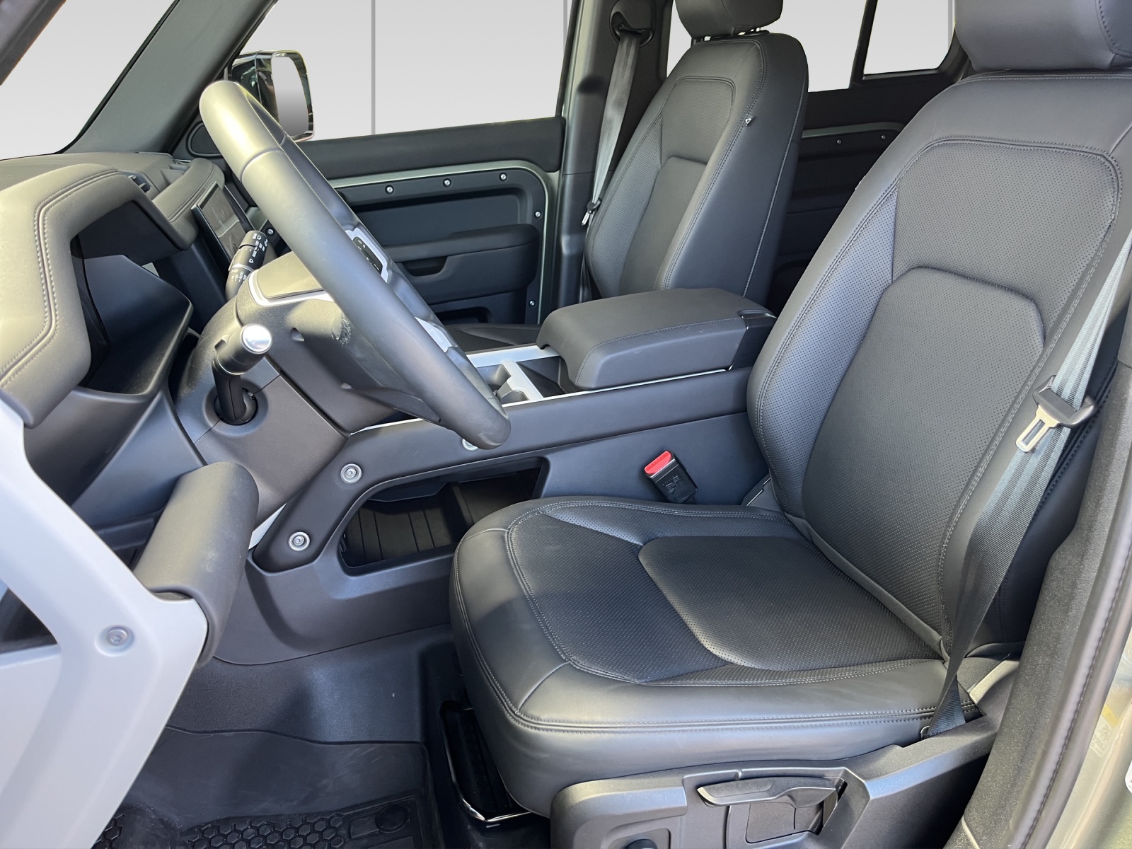 LAND ROVER Defender 110 3.0 D I6 250 S AWD AT8-image-6
