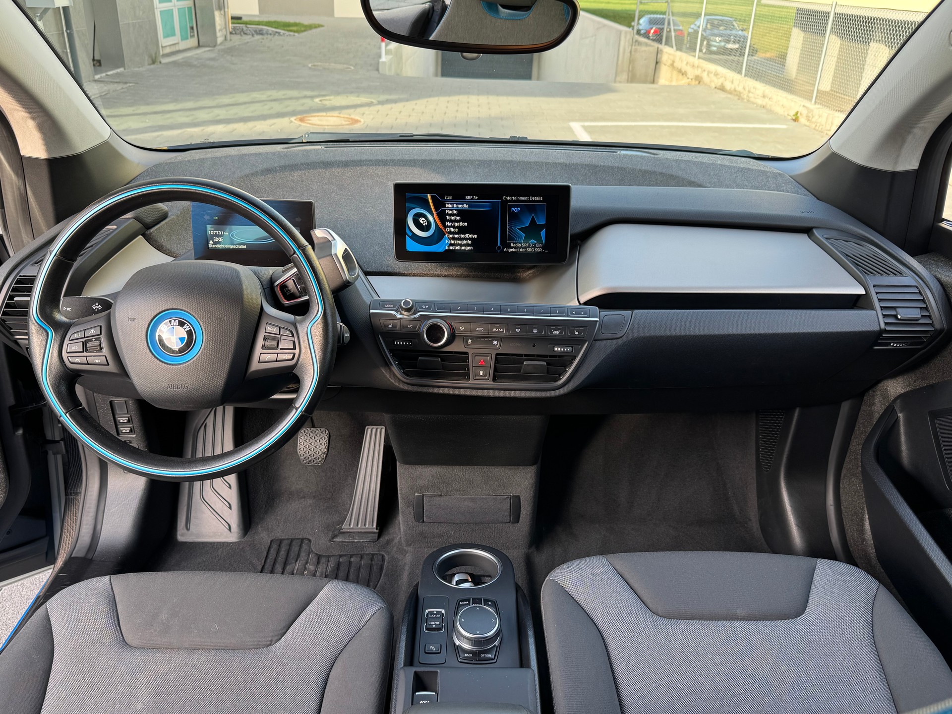 BMW i3 (94Ah)-image-9