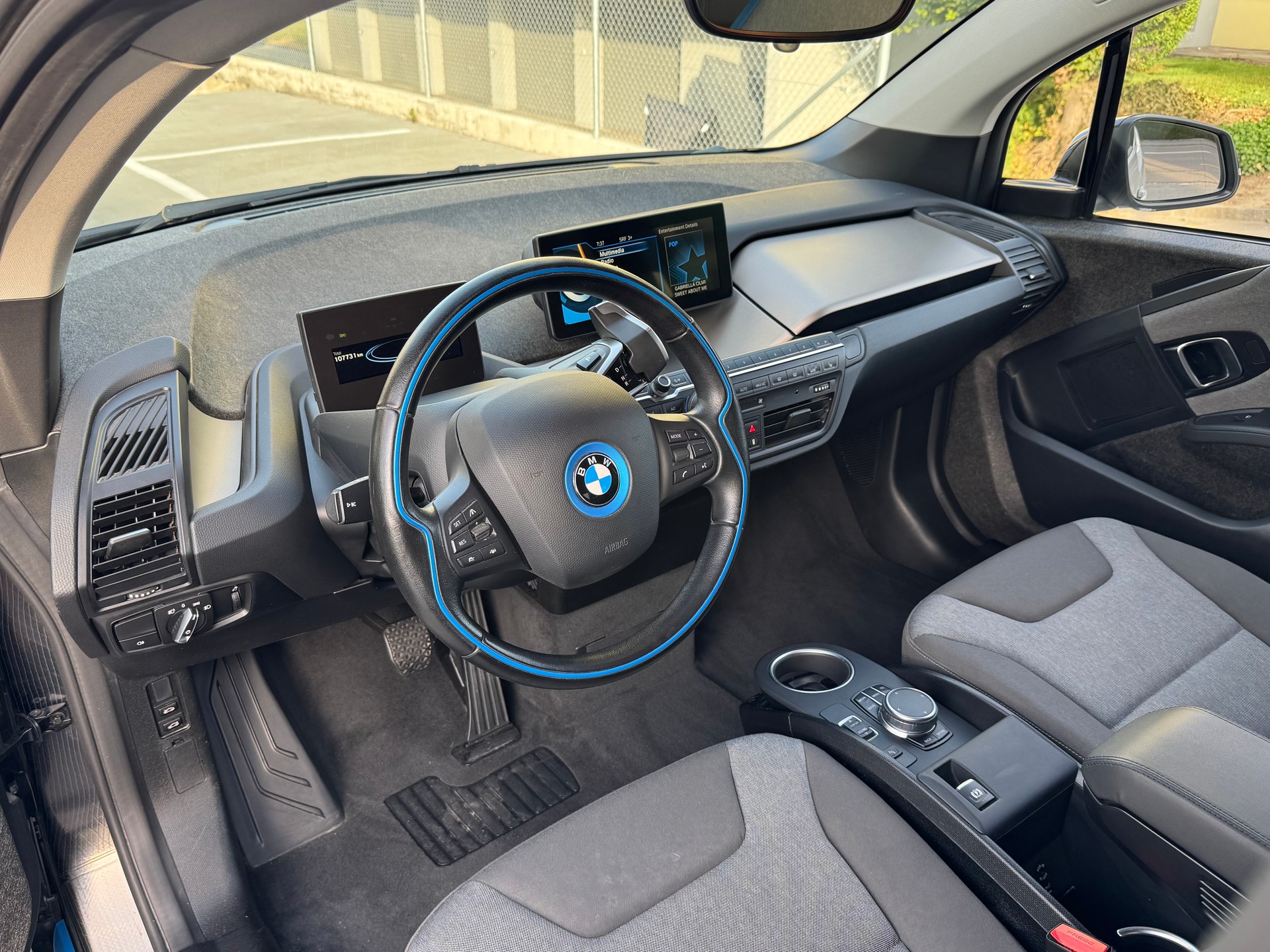 BMW i3 (94Ah)-image-8