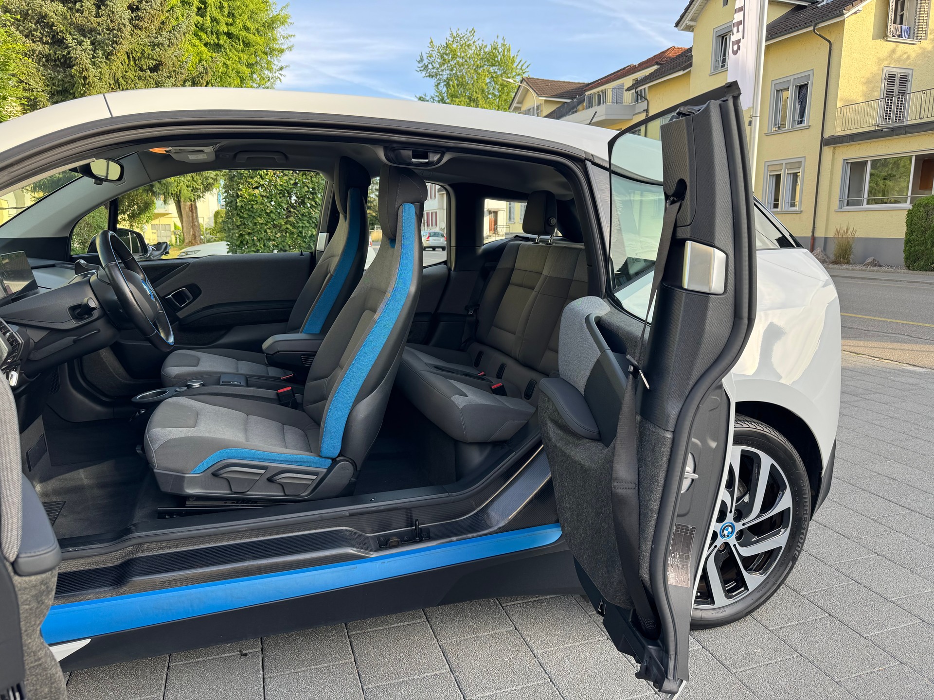 BMW i3 (94Ah)-image-14