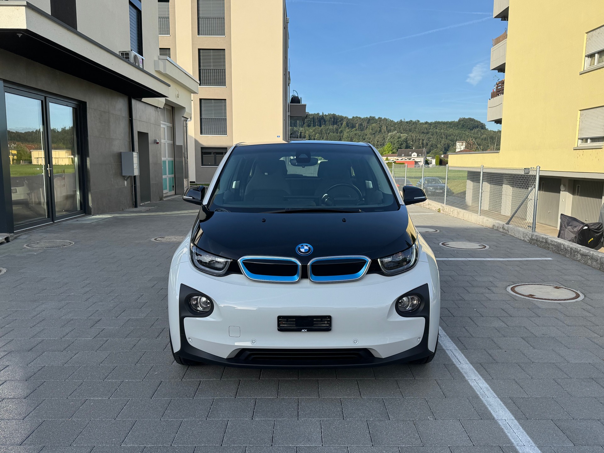 BMW i3 (94Ah)-image-7