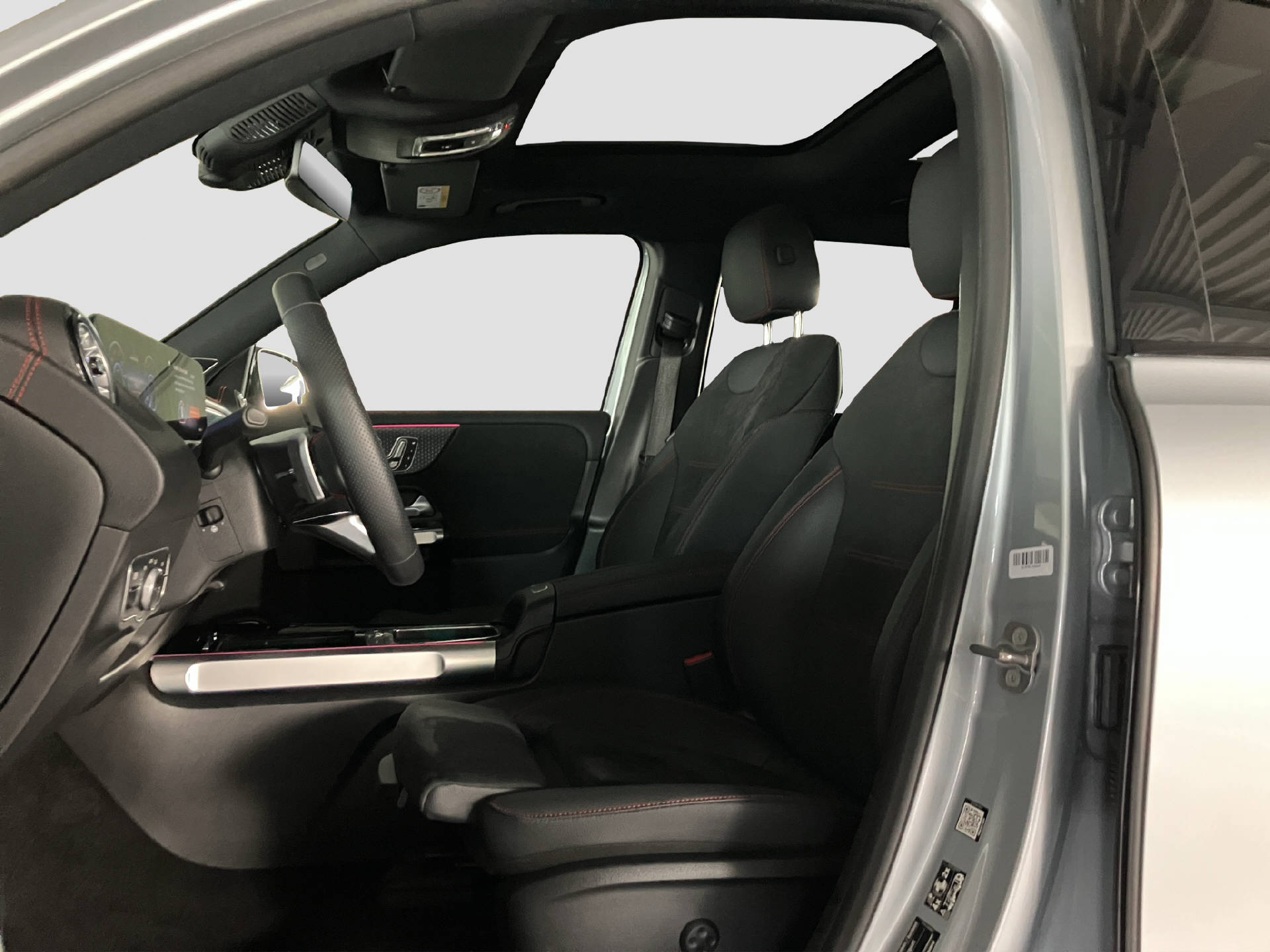 MERCEDES-BENZ EQB 350 Excellence AMG Line 4MATIC-image-7